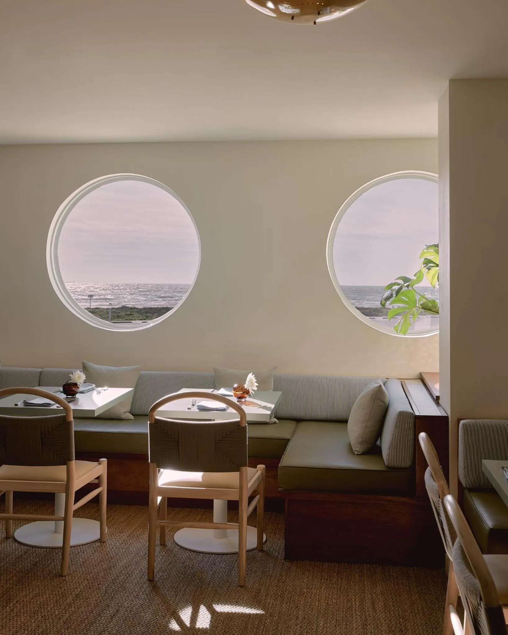 Restaurant/places to eat in Hotel Lucine