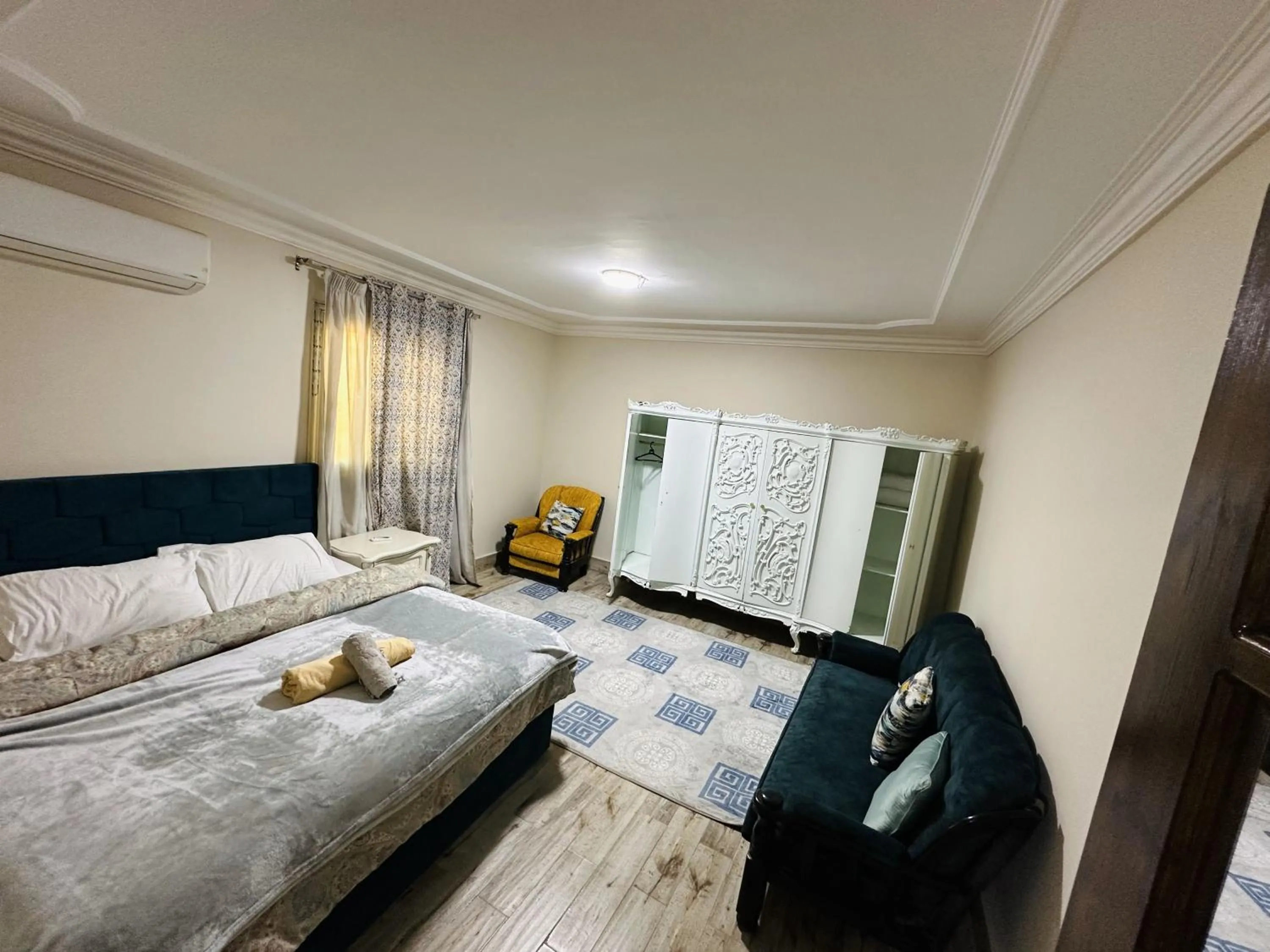 Bed in Chez l'ami hotel