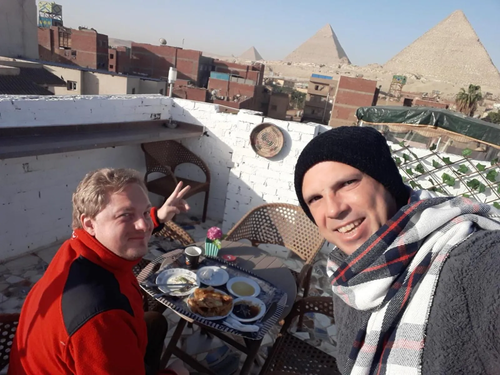 Restaurant/places to eat in Chez l'ami hotel