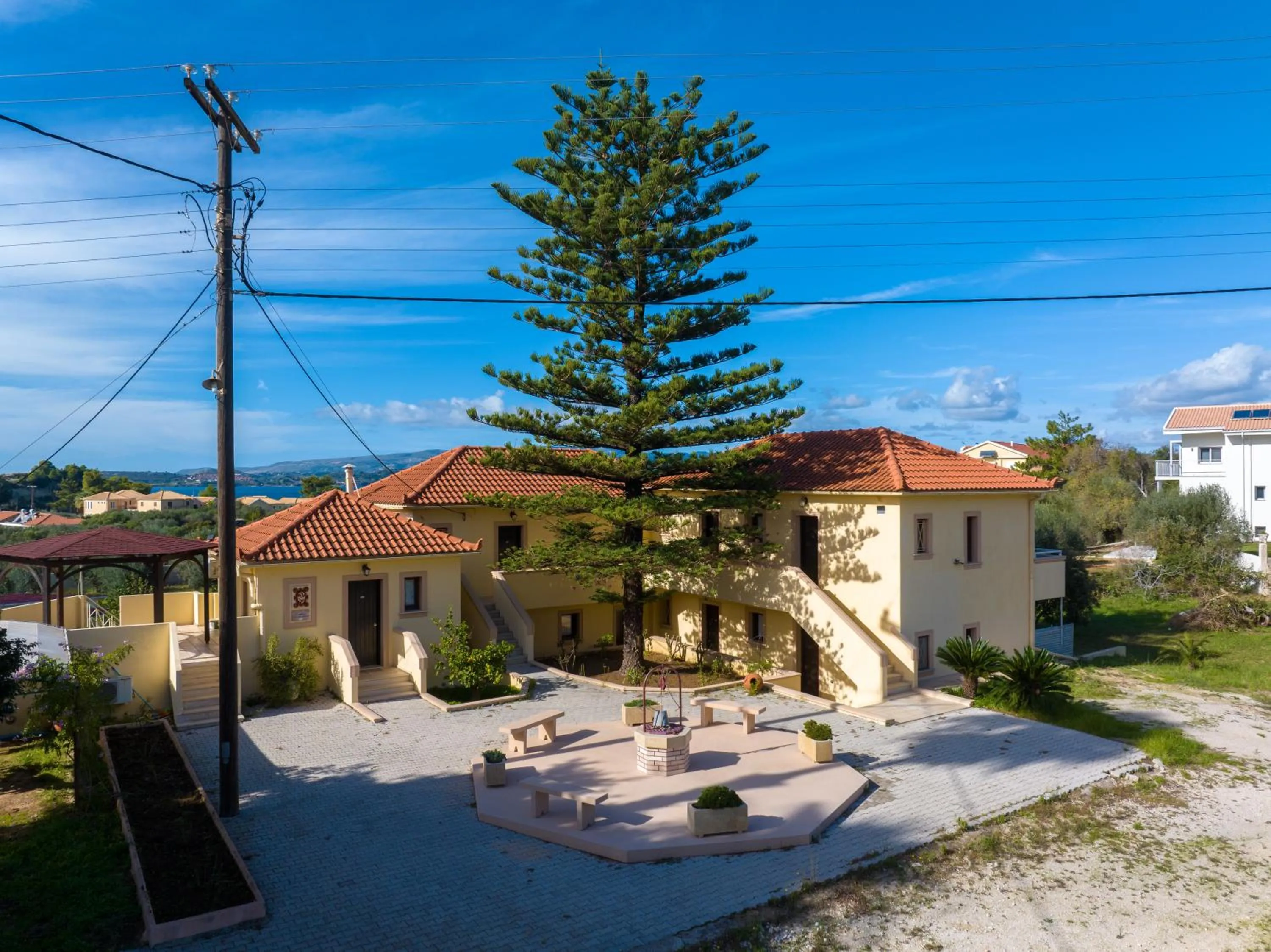 Property building in Minas Studios
