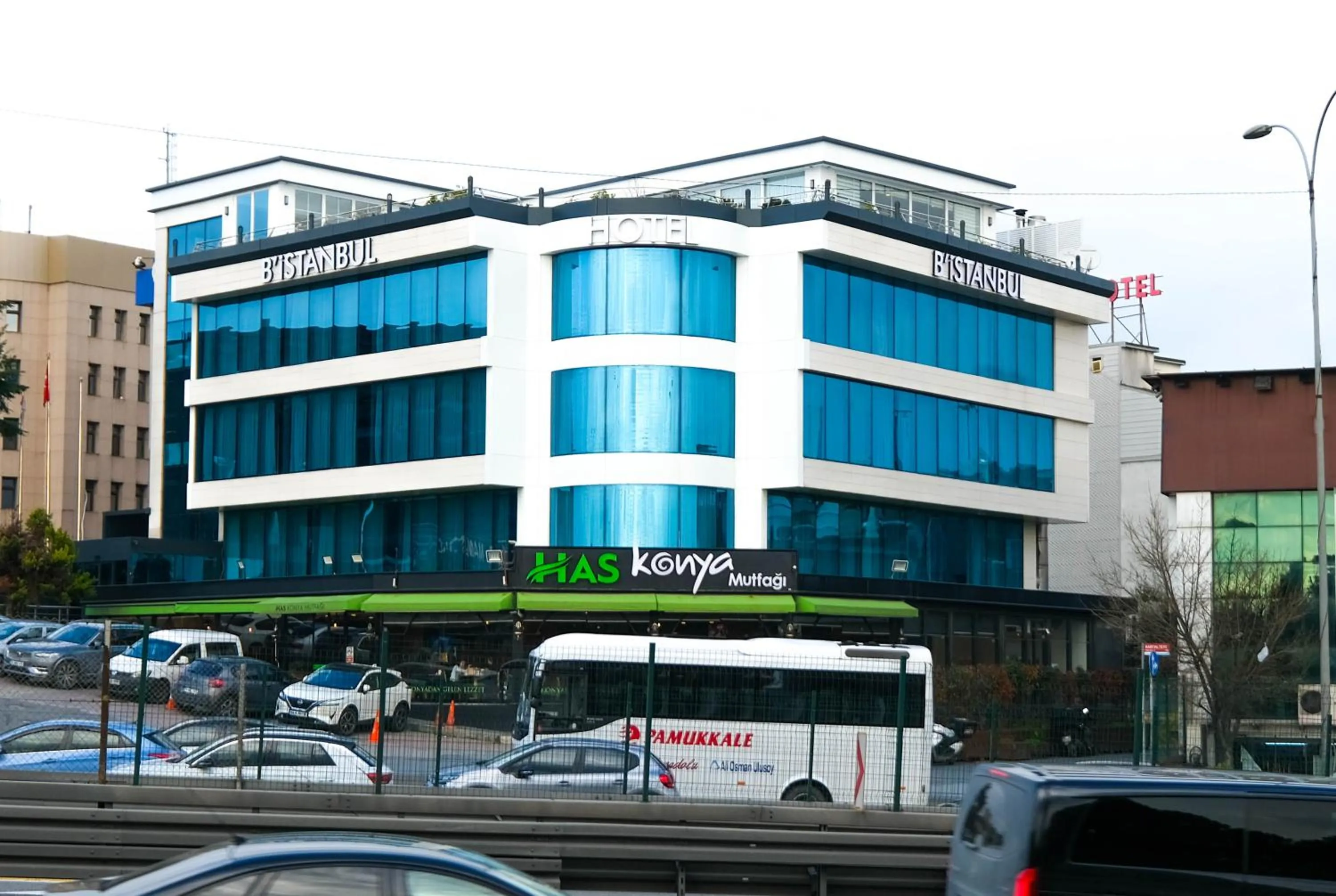 Property building in B'İSTANBUL HOTEL