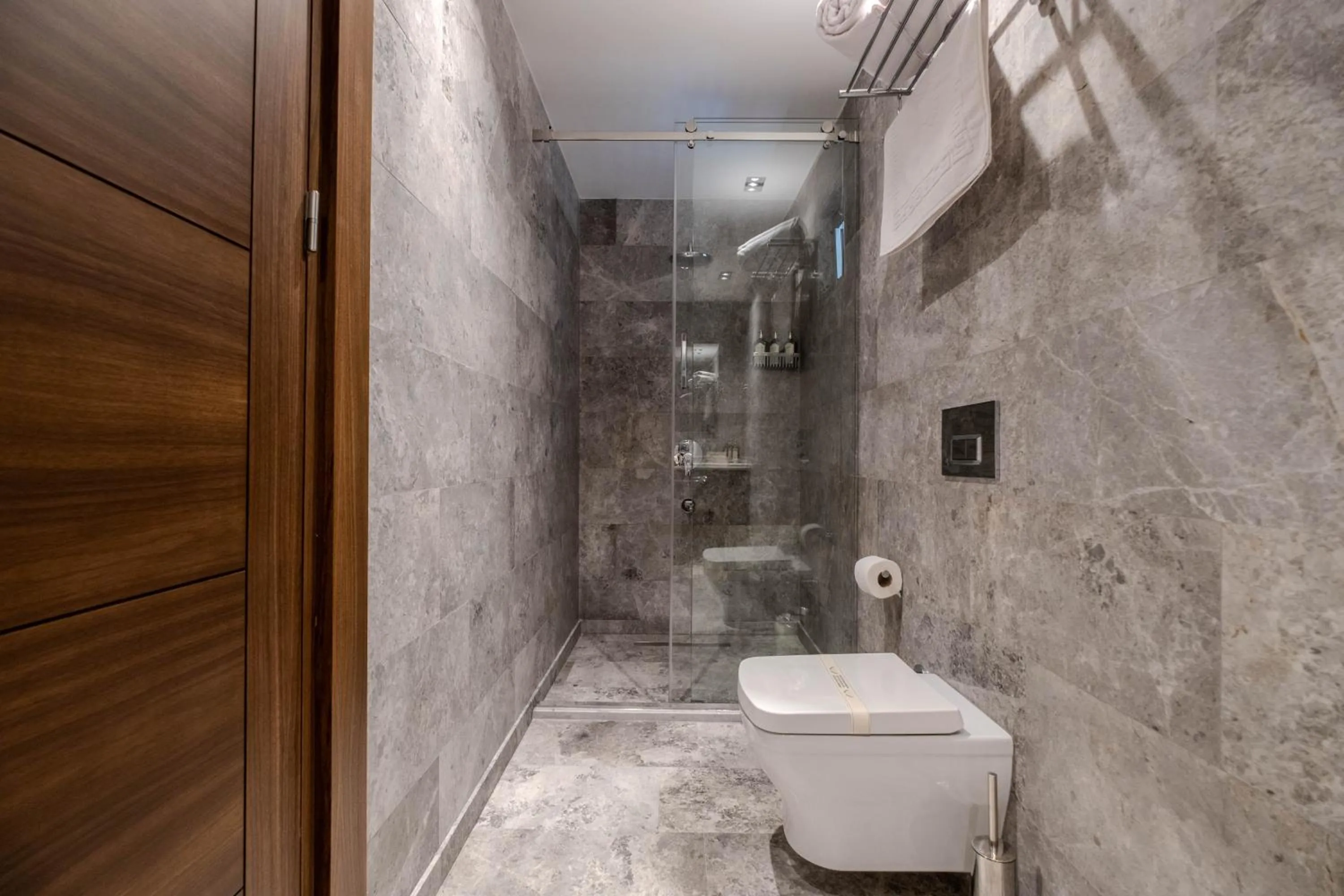 Shower in B'İSTANBUL HOTEL