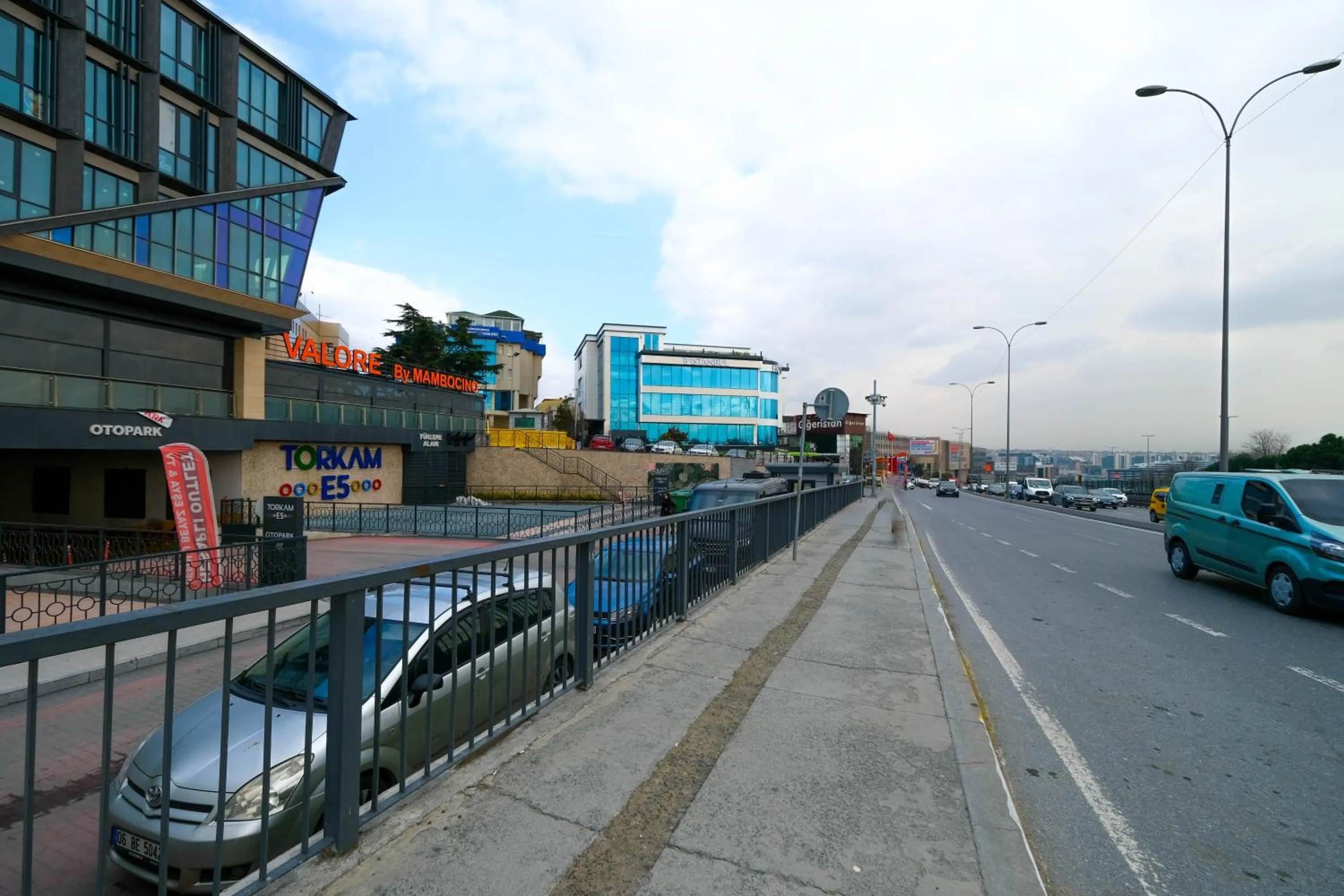 Street view in B'İSTANBUL HOTEL