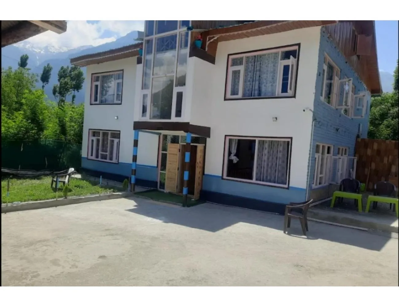 Property building in Hotel New Relax Inn, Pahalgam