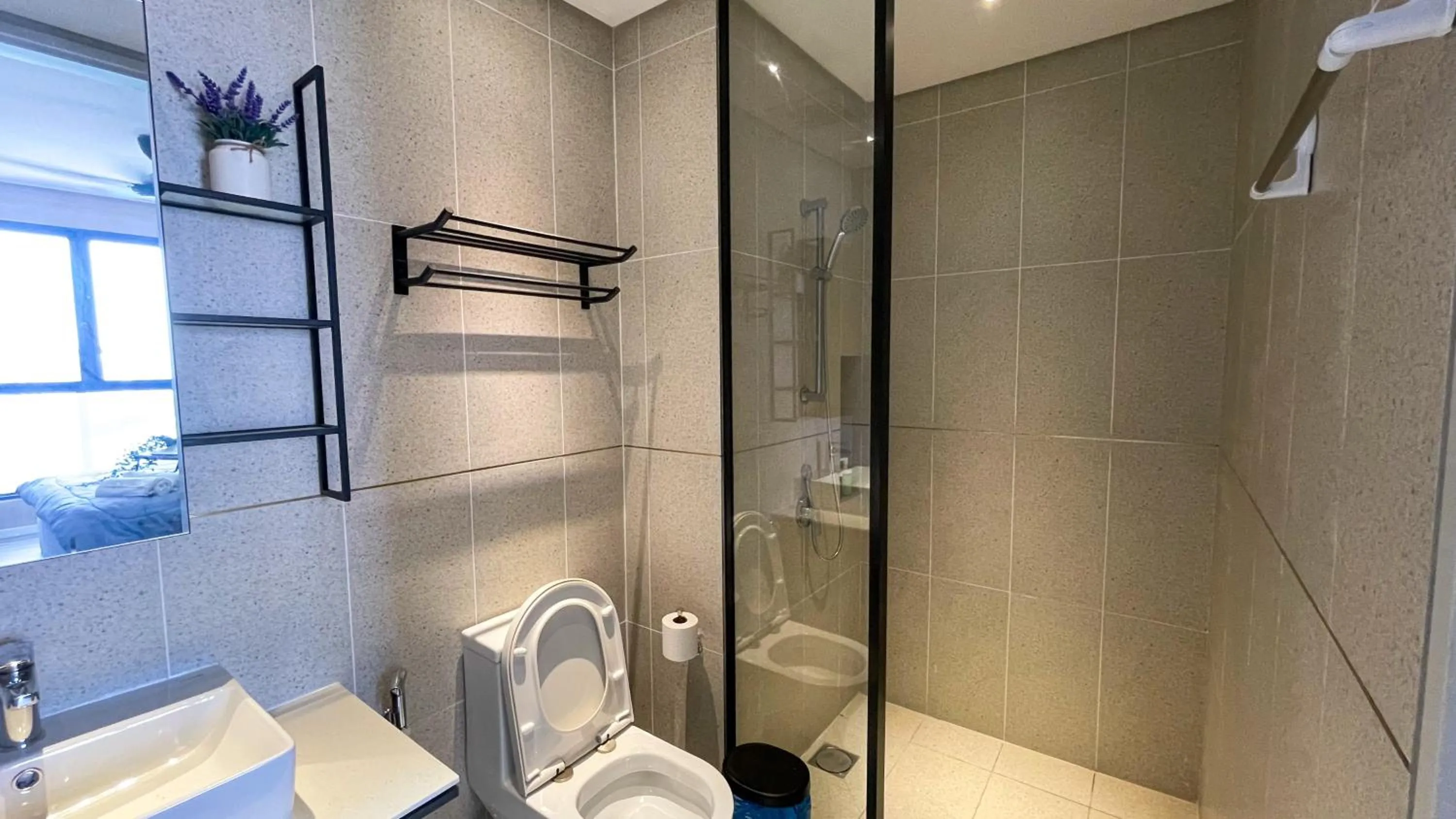 Toilet in Millerz Square Kuala Lumpur by Synergy