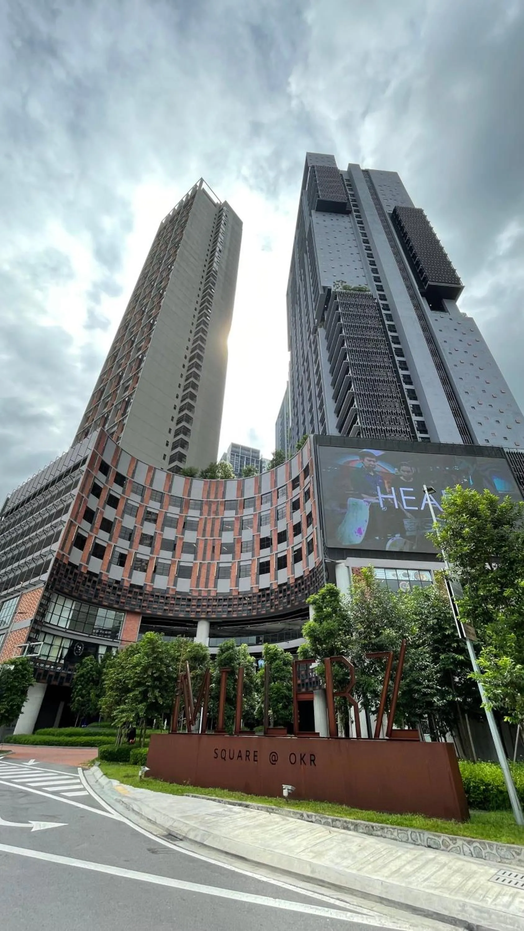 Property building in Millerz Square Kuala Lumpur by Synergy