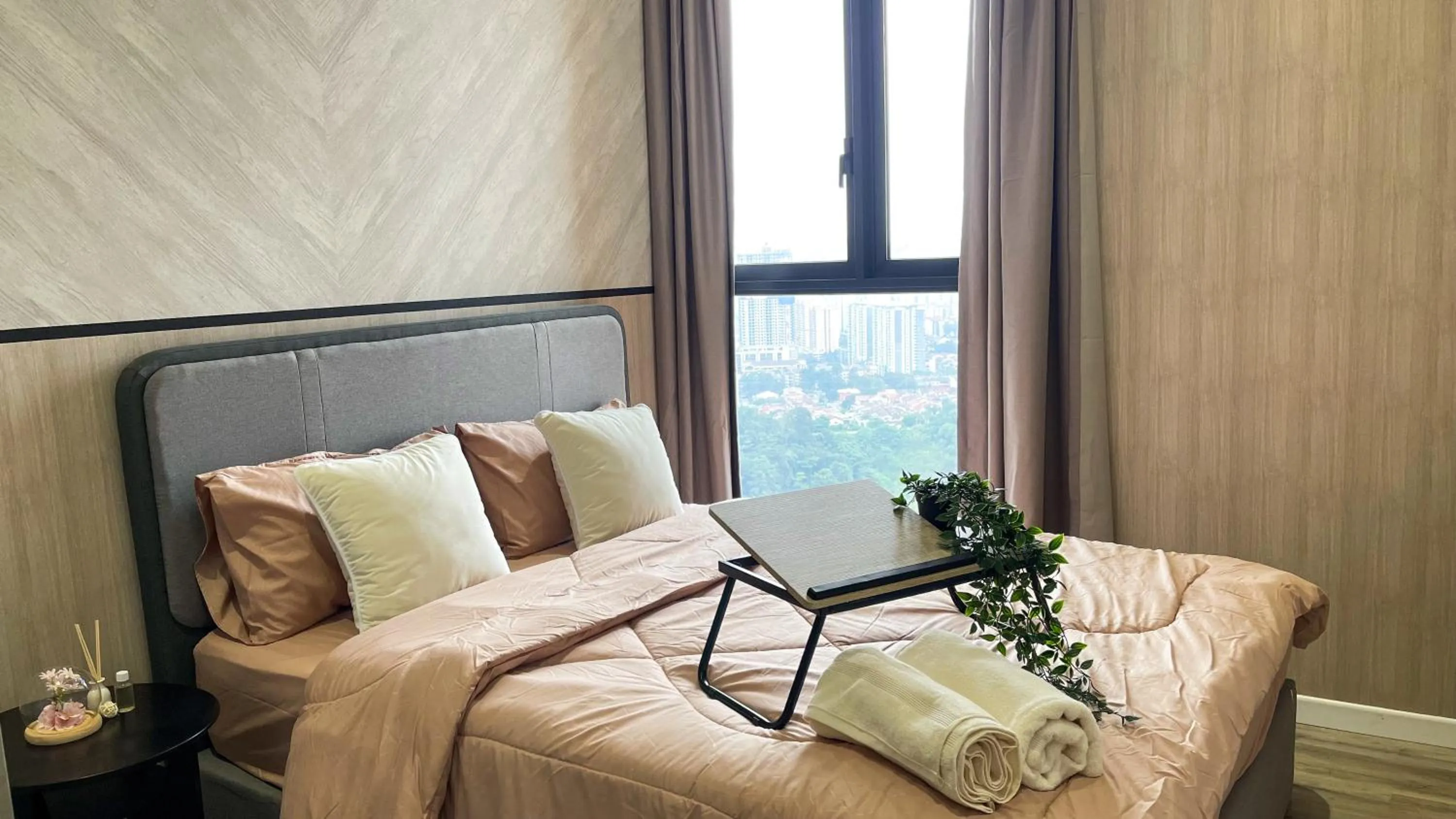 Bed in Millerz Square Kuala Lumpur by Synergy