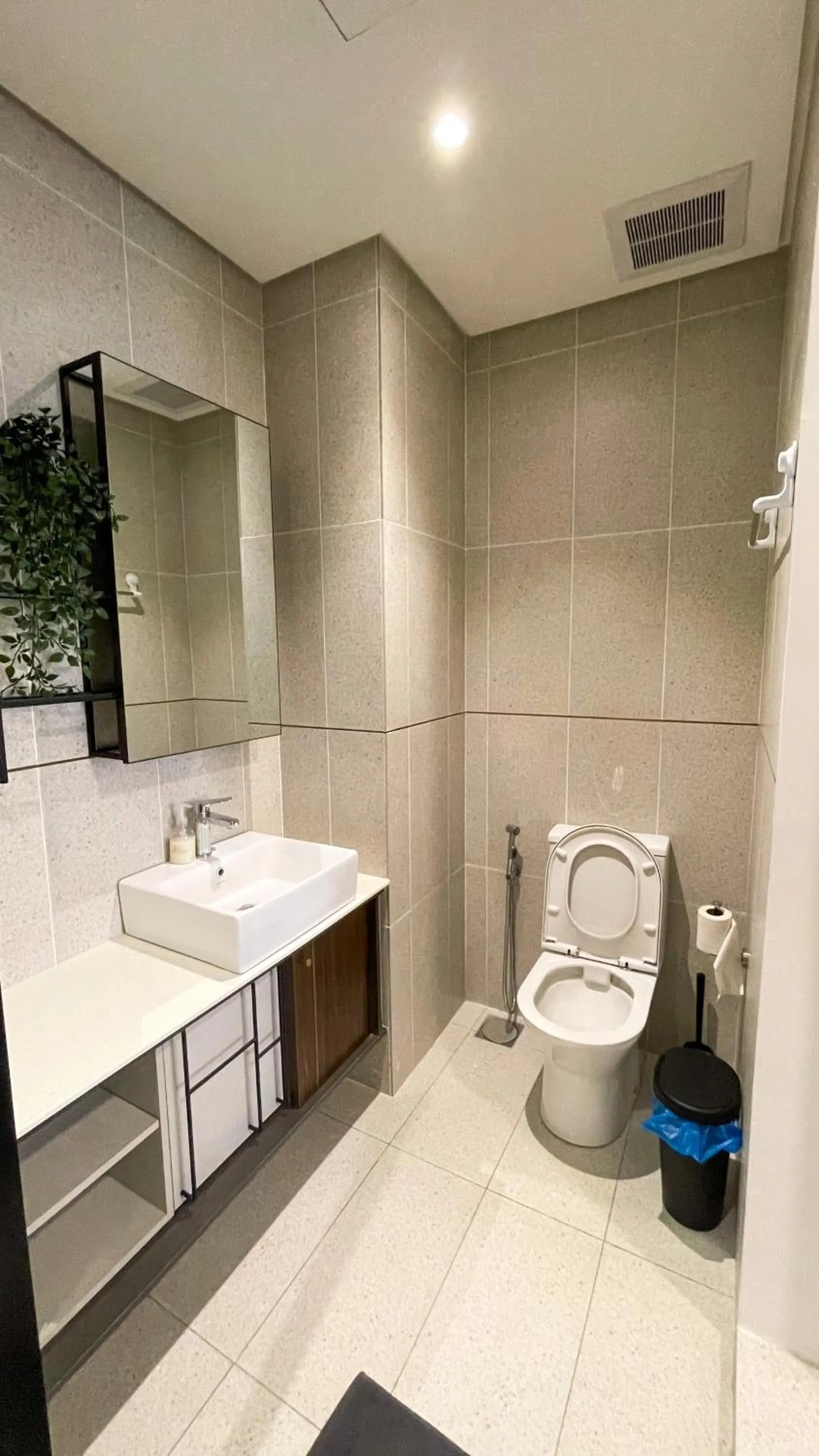 Bathroom in Millerz Square Kuala Lumpur by Synergy