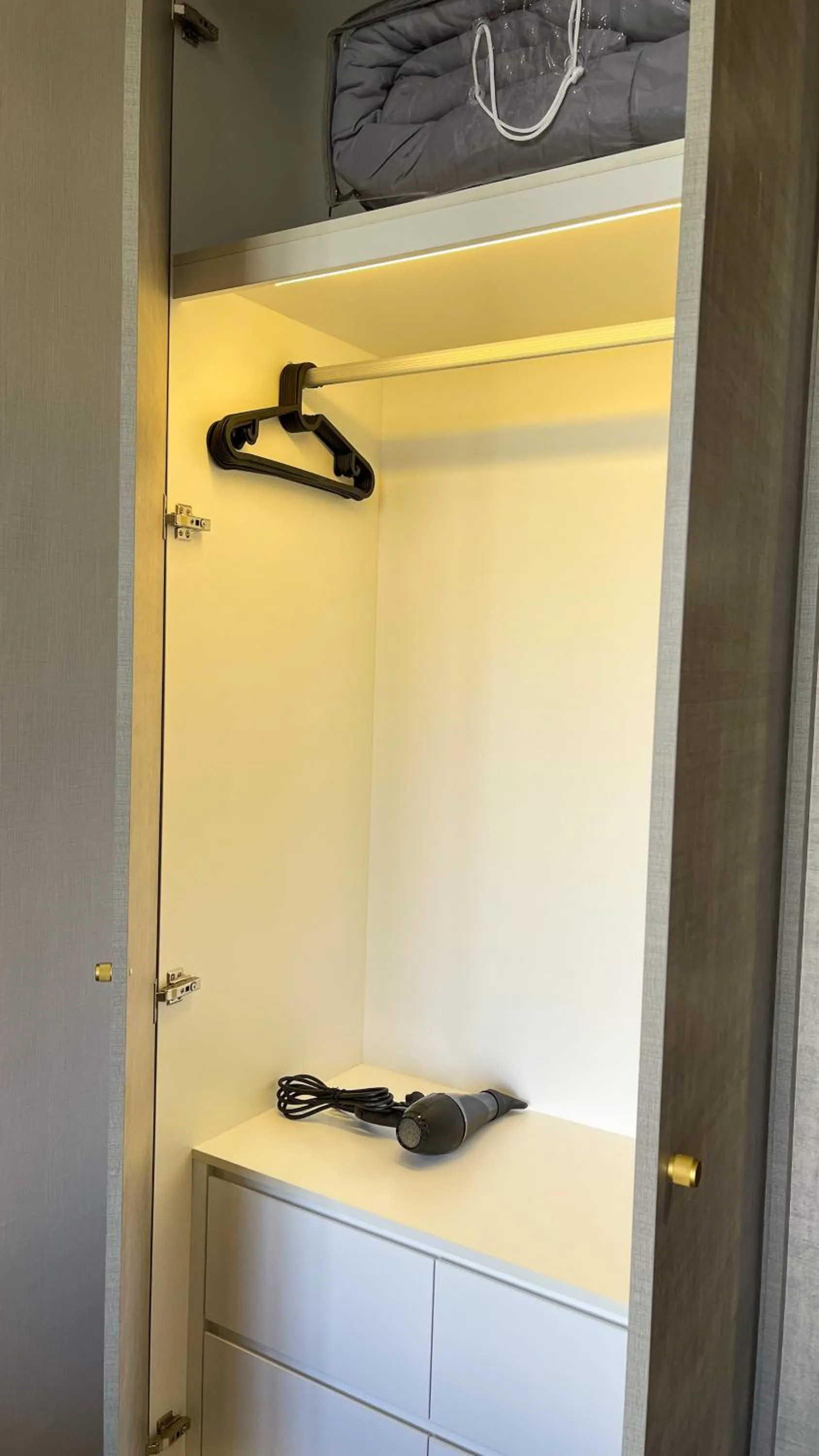 heating in Millerz Square Kuala Lumpur by Synergy