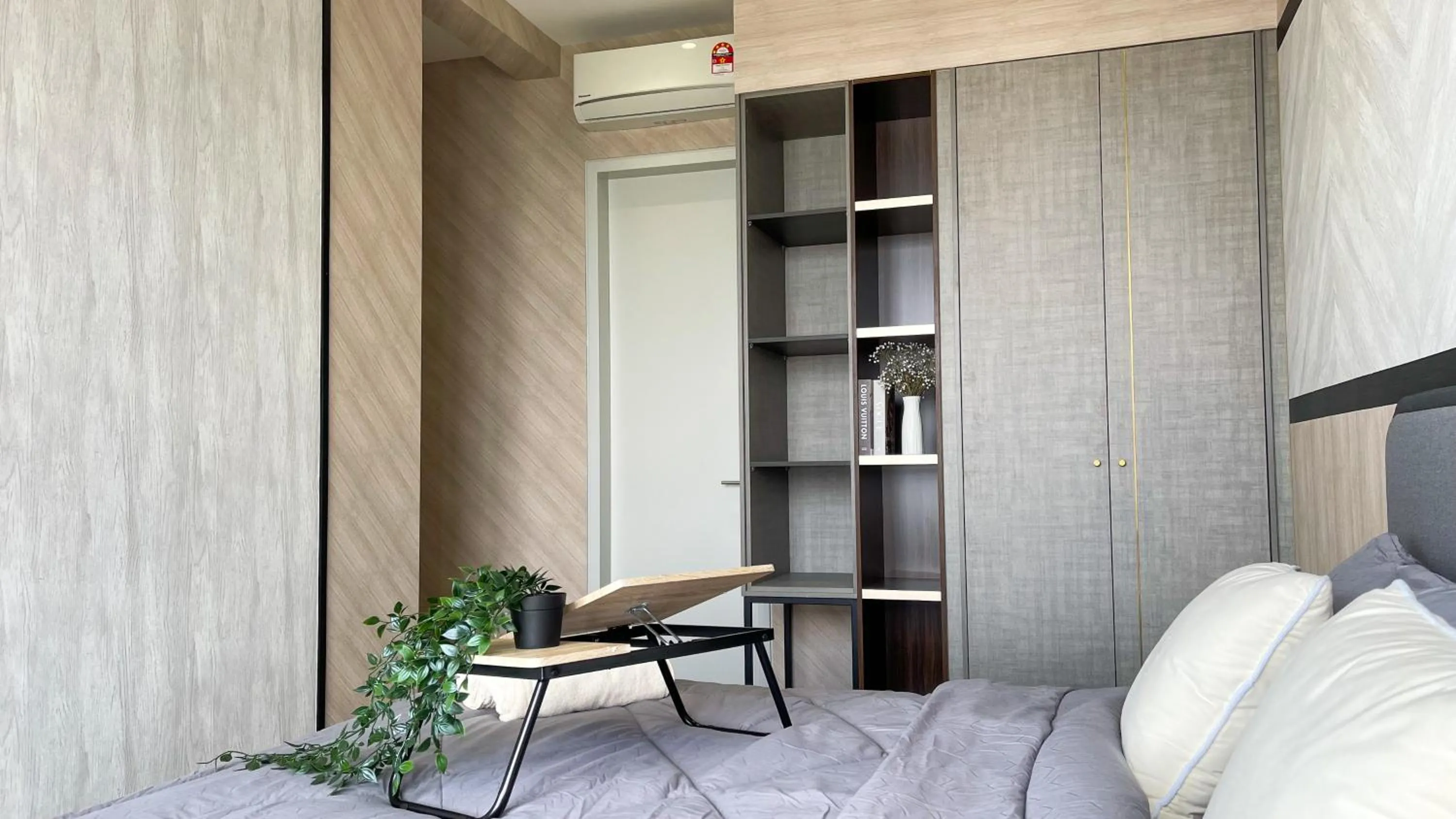 Bed in Millerz Square Kuala Lumpur by Synergy