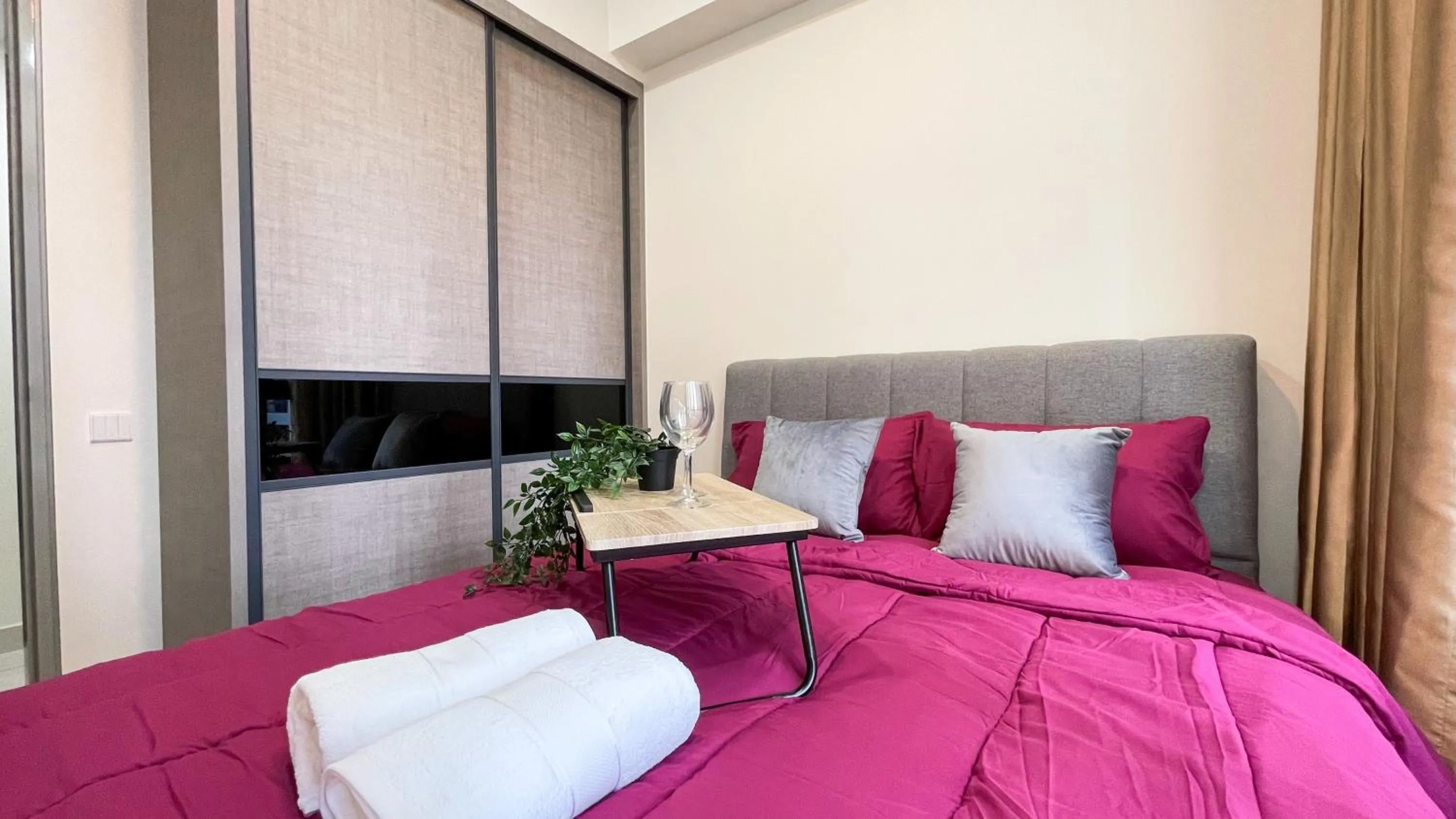 Bed in Millerz Square Kuala Lumpur by Synergy