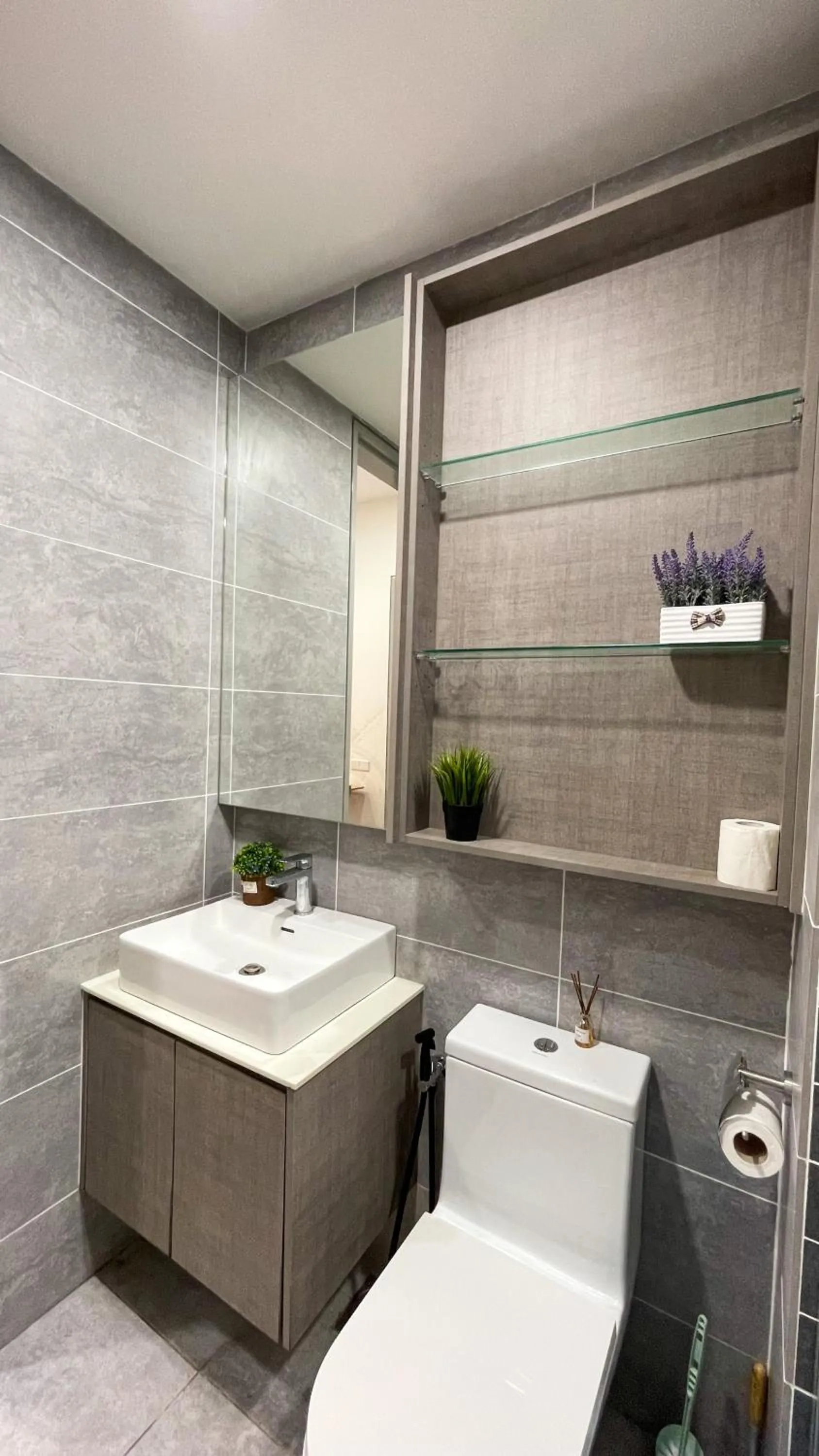 Bathroom in Millerz Square Kuala Lumpur by Synergy