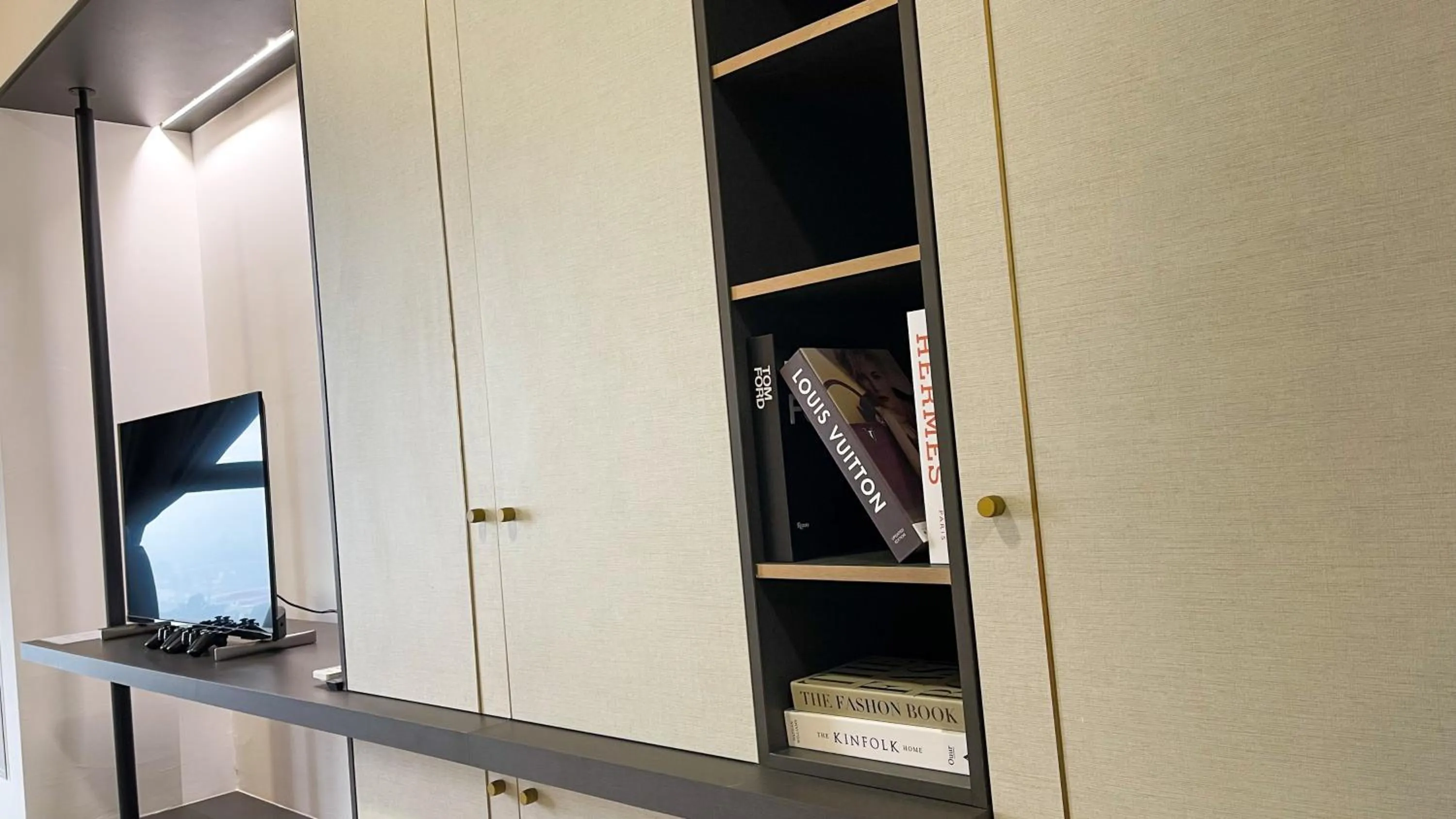 wardrobe in Millerz Square Kuala Lumpur by Synergy