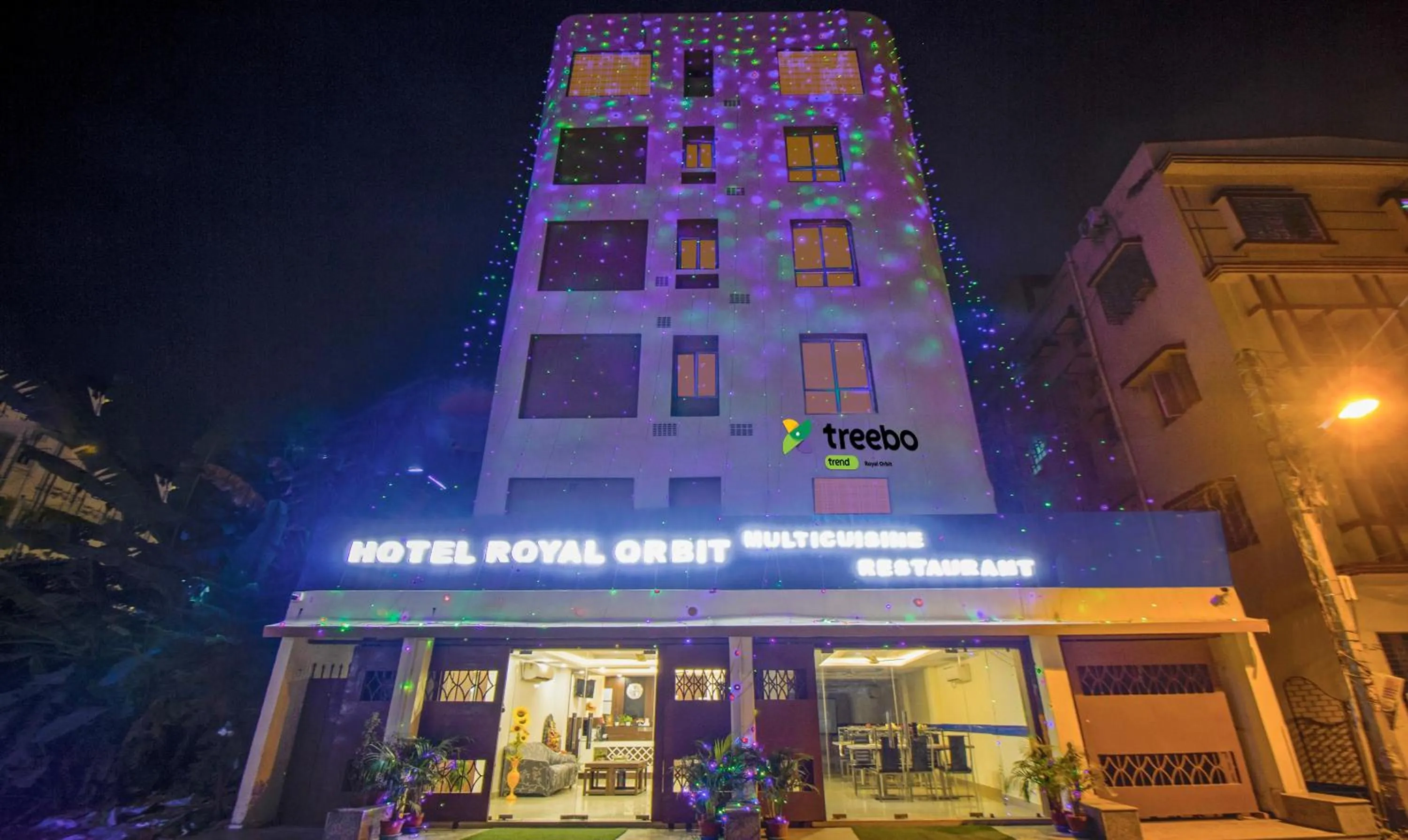 Facade/entrance in Treebo Royal Orbit, Metropoliton