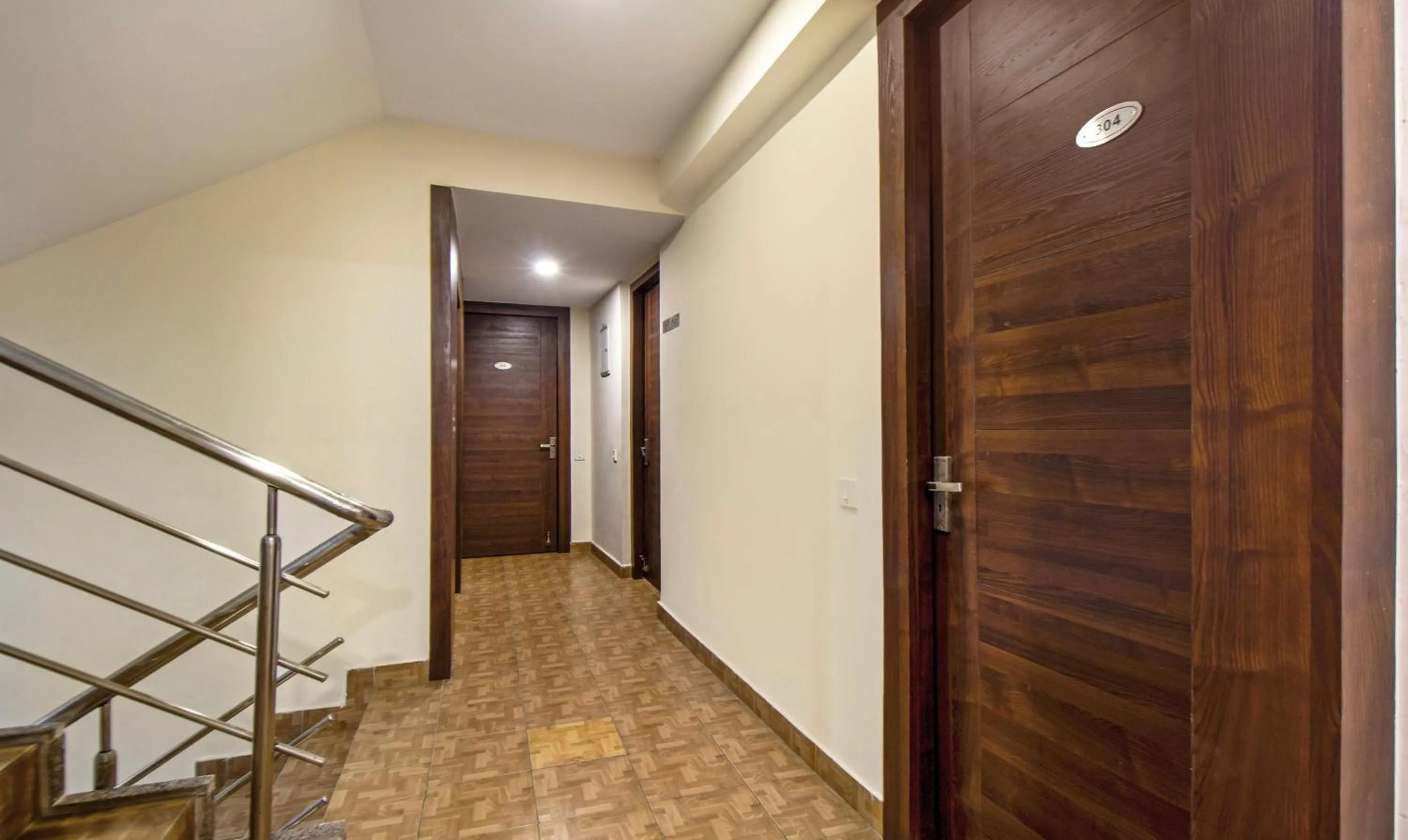 Lobby or reception in Treebo Royal Orbit, Metropoliton