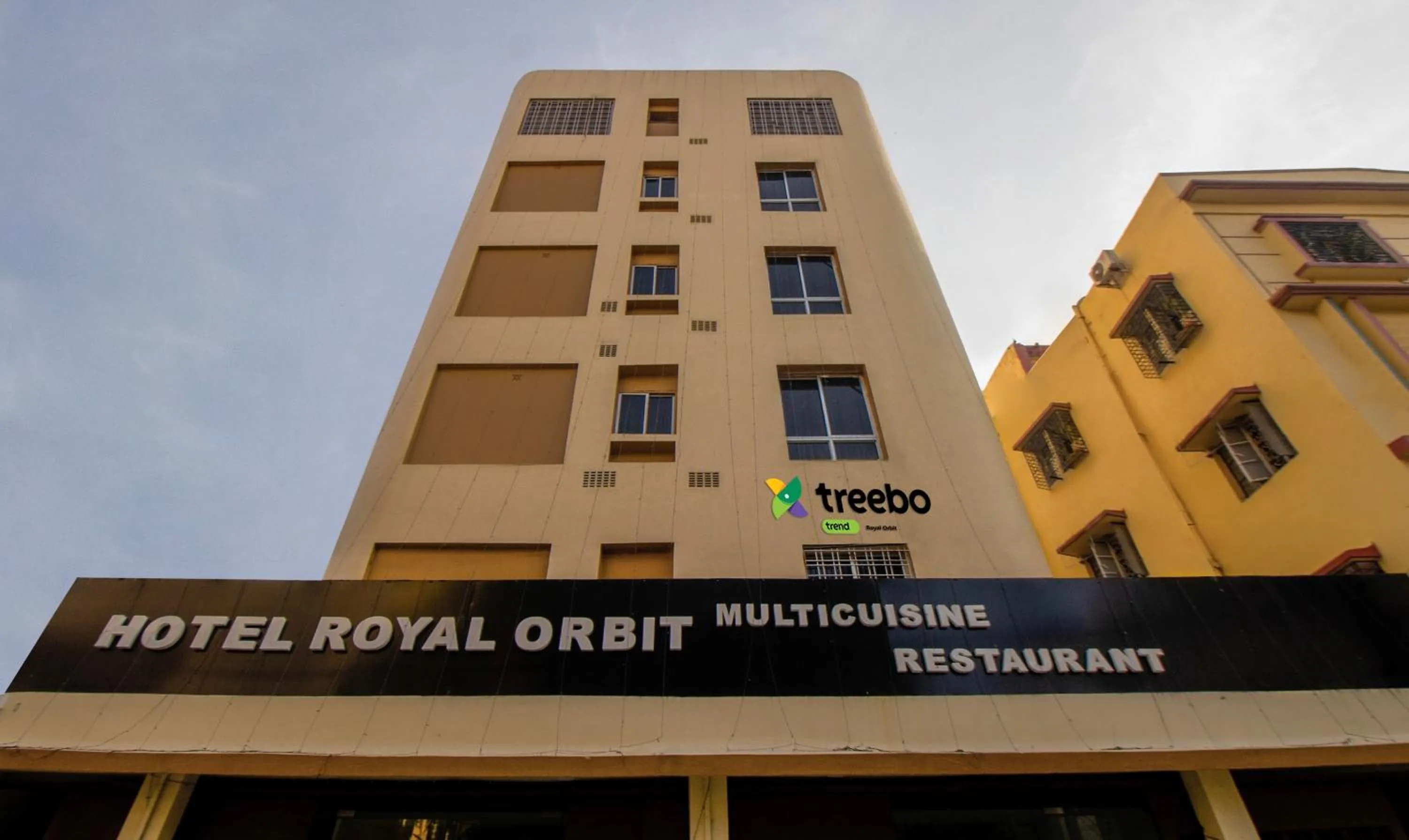 Facade/entrance in Treebo Royal Orbit, Metropoliton