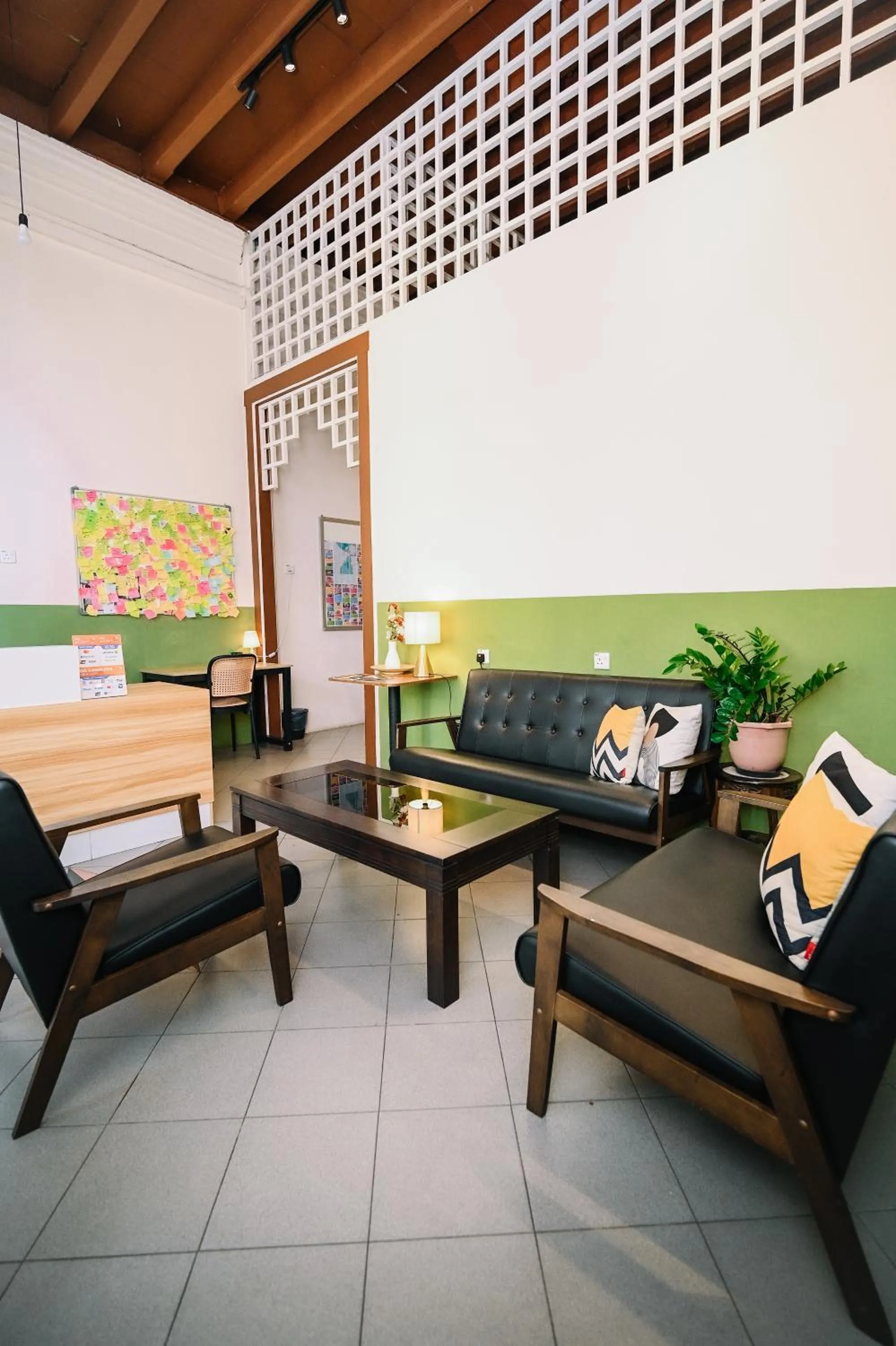 Living room in Swing & Pillows - 75 Chulia St, Georgetown Penang