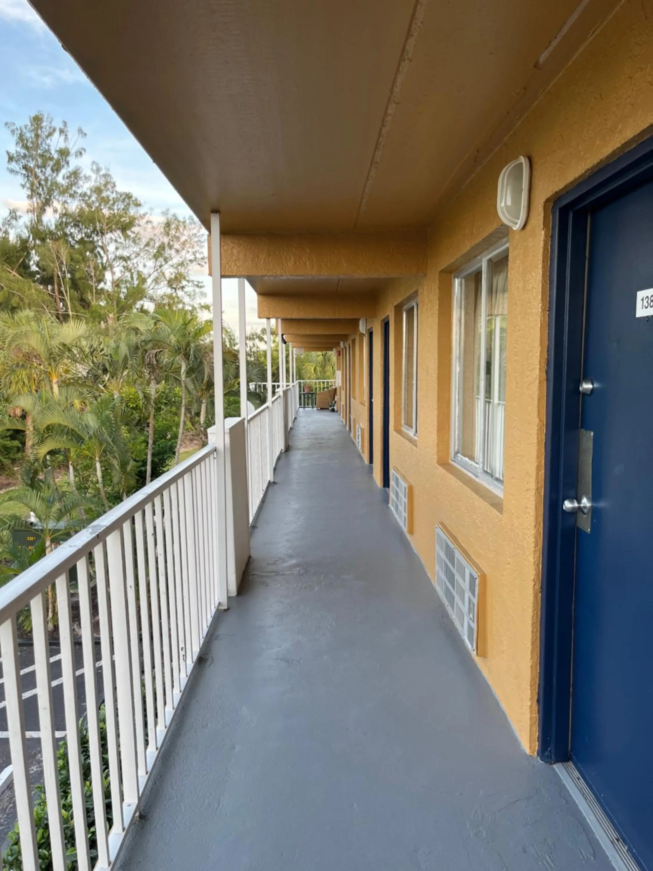 Property building in Budget Inn