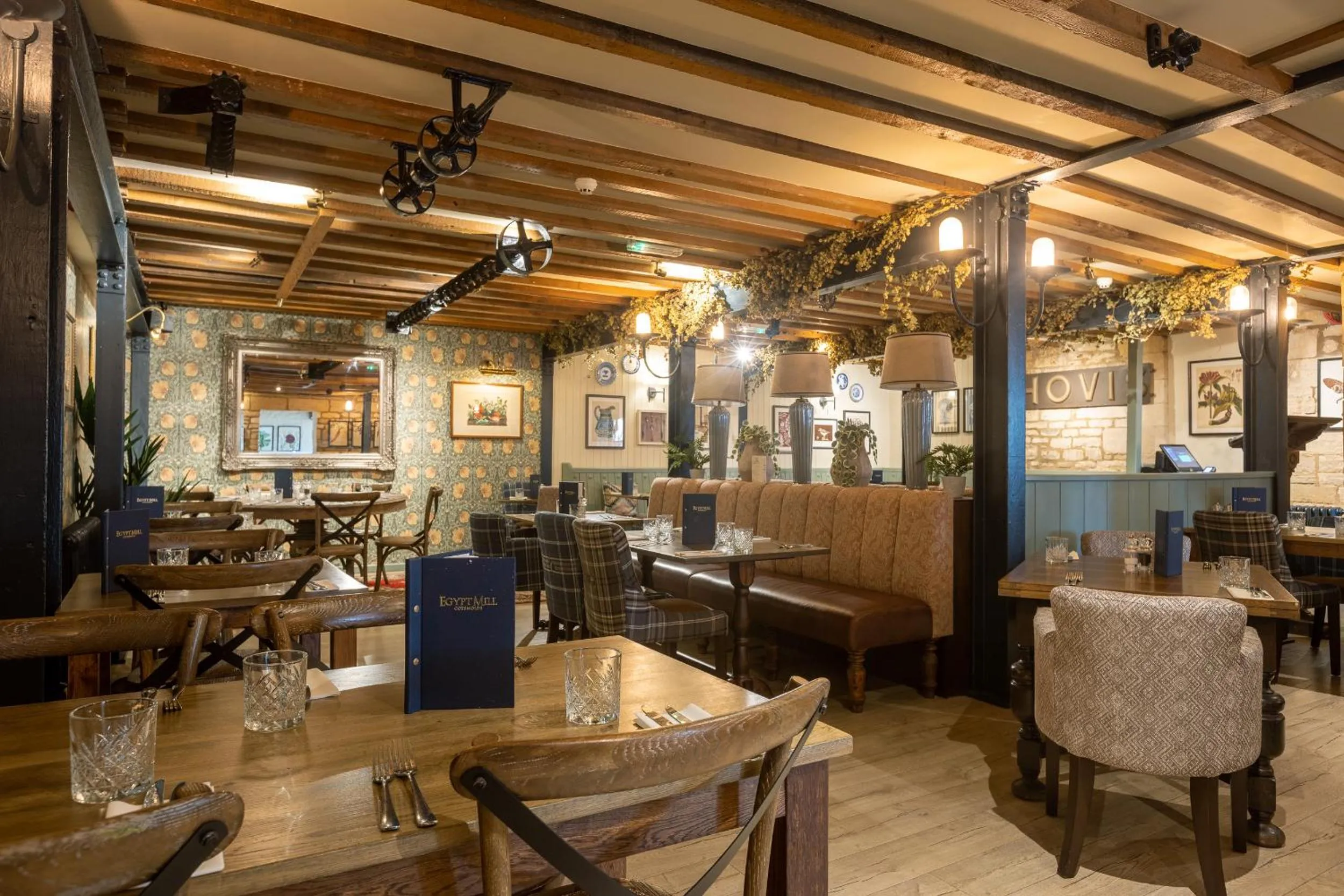 Dinner in Egypt Mill Hotel and Restaurant