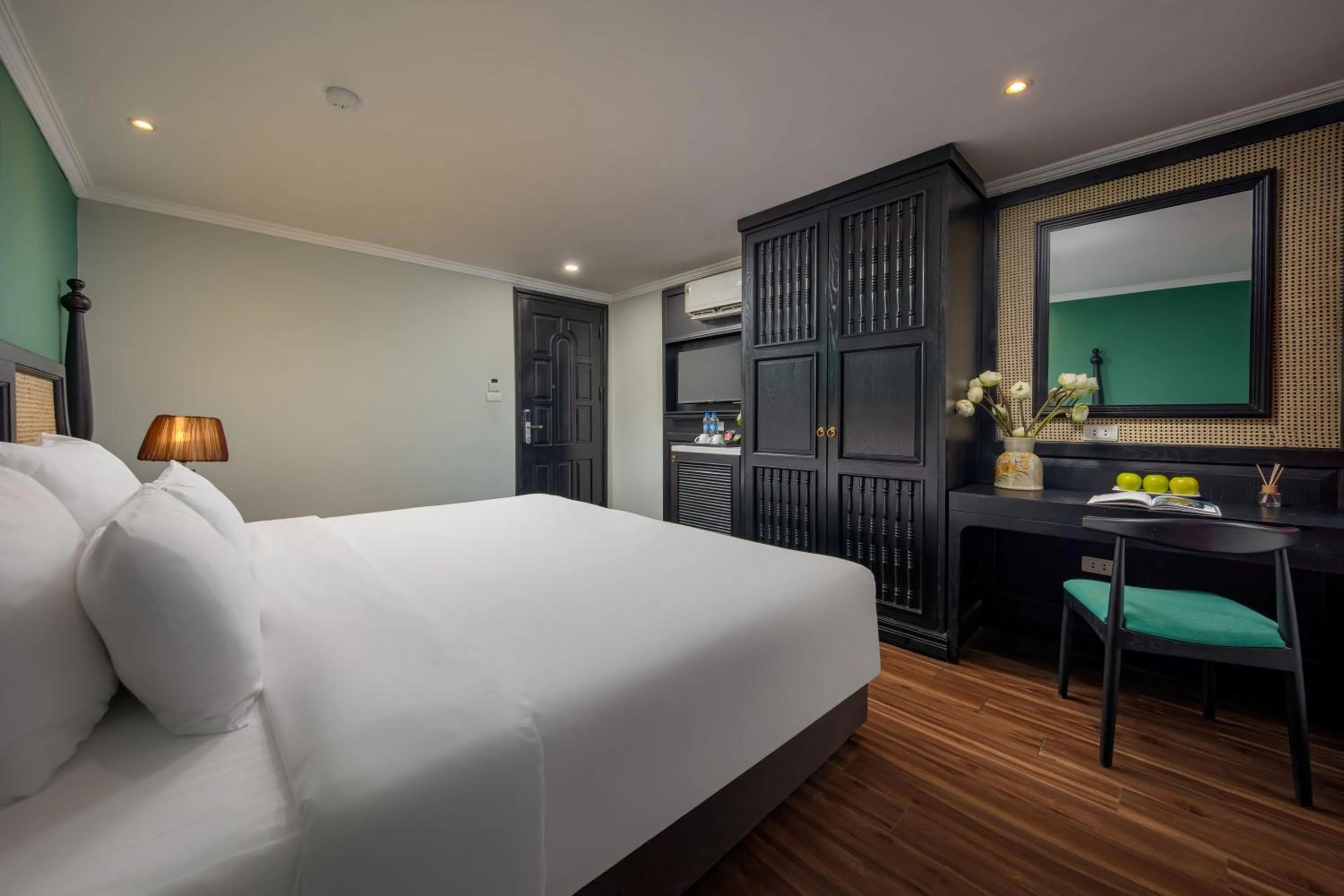 Bed in Hanoi Ancient Paradise Hotel