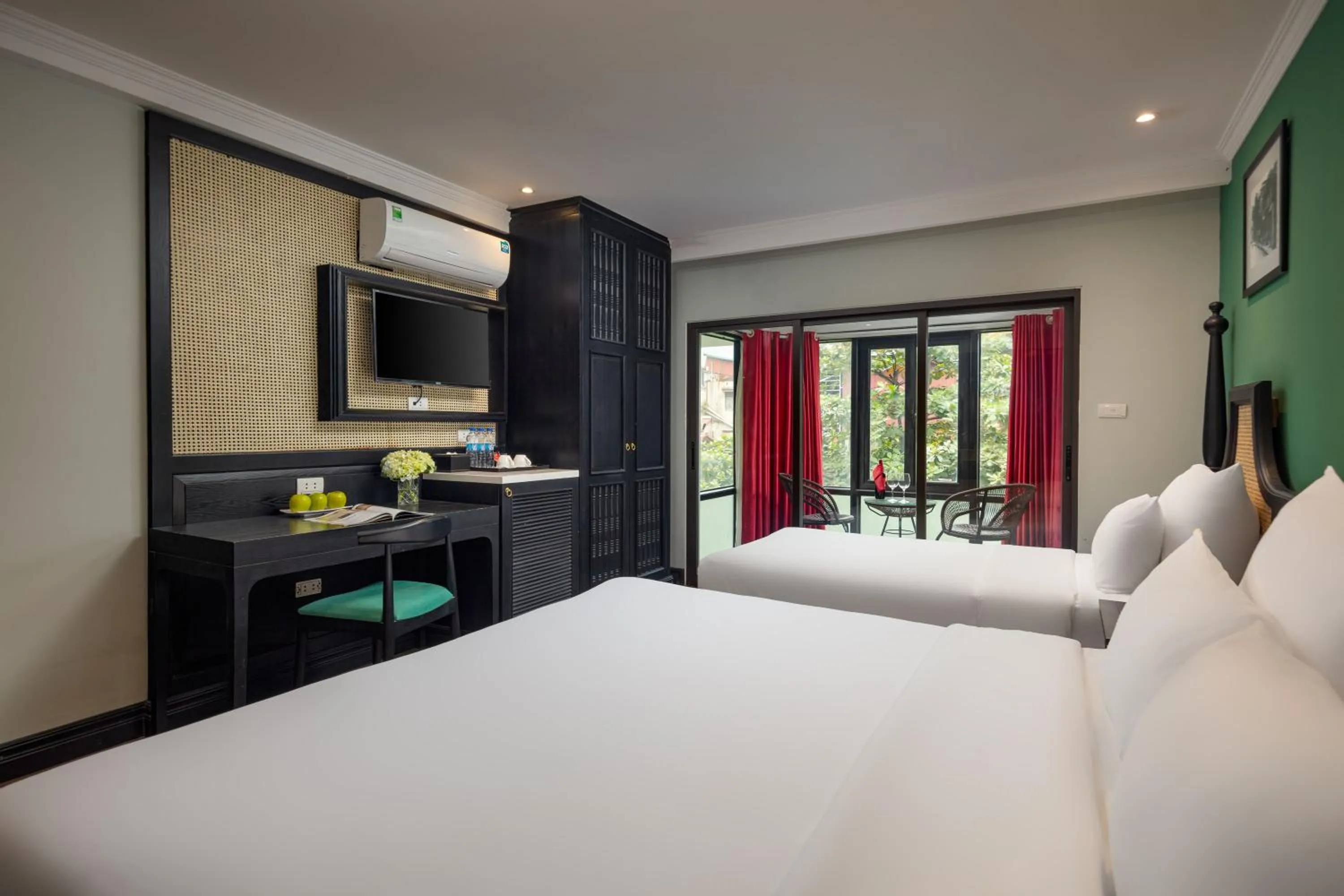 View (from property/room), Bed in Hanoi Ancient Paradise Hotel