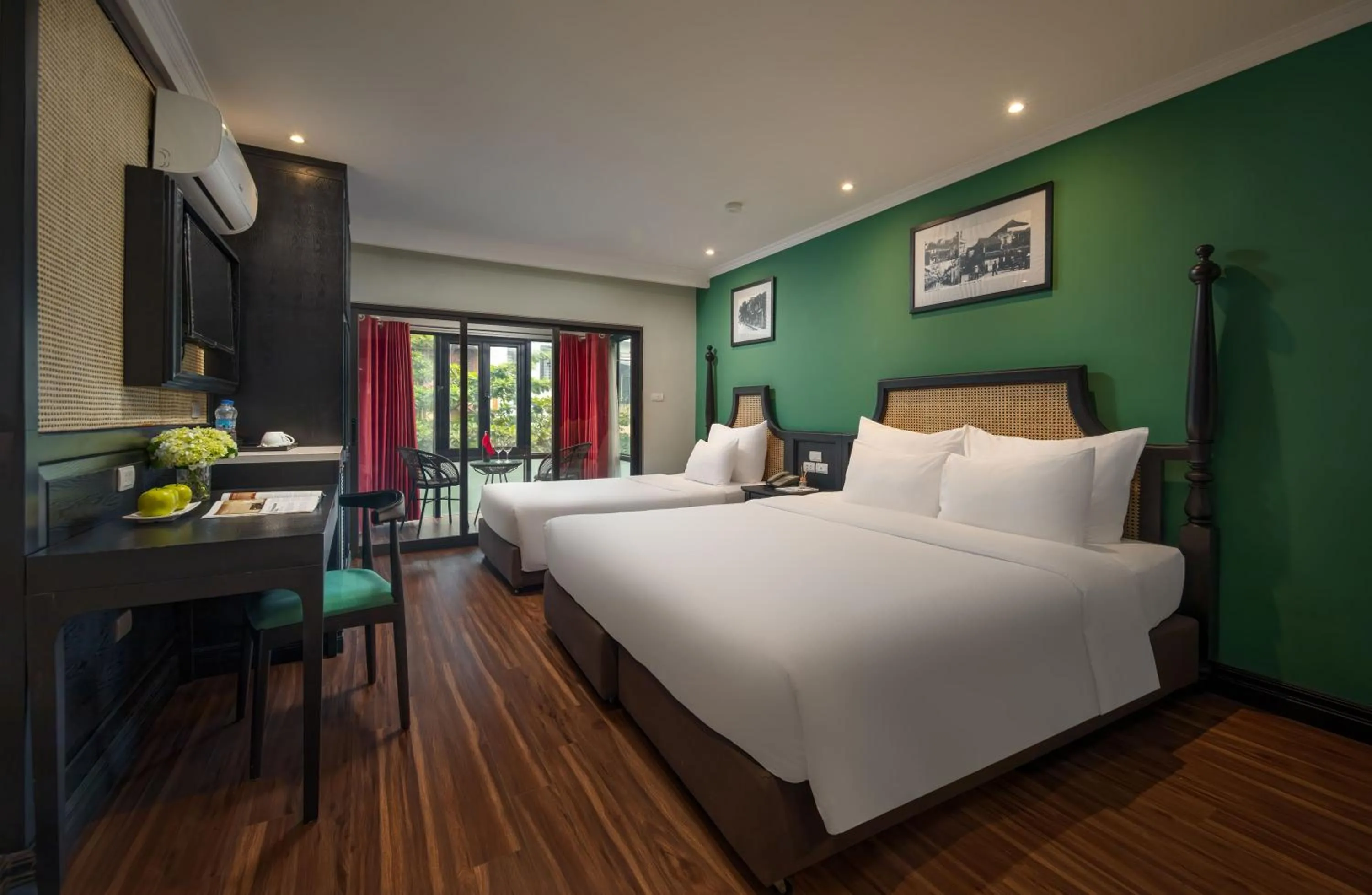 Photo of the whole room, Bed in Hanoi Ancient Paradise Hotel