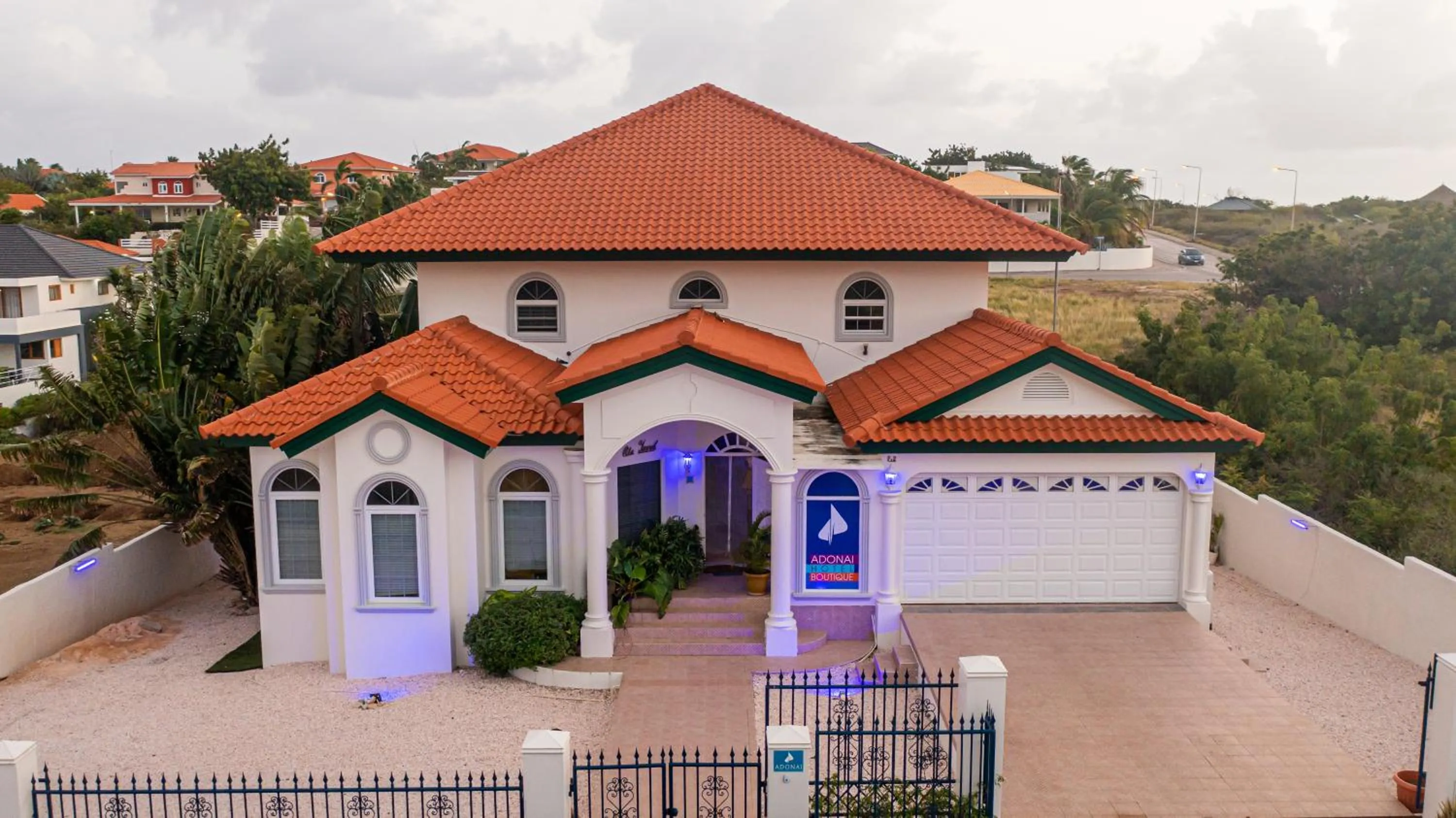 Property building in Adonai Hotel Boutique