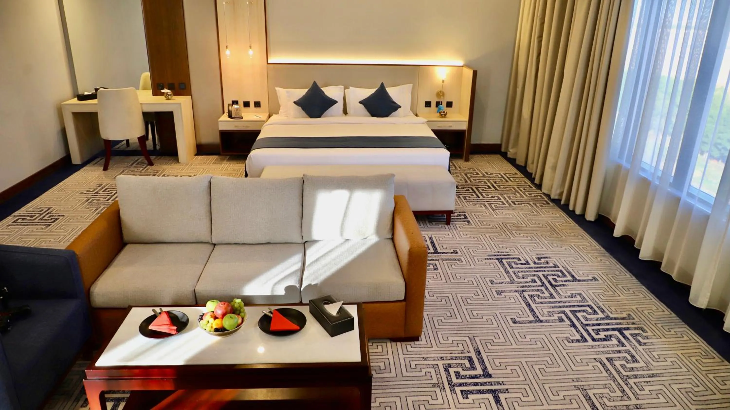 Bed in Five Seasons Hotel