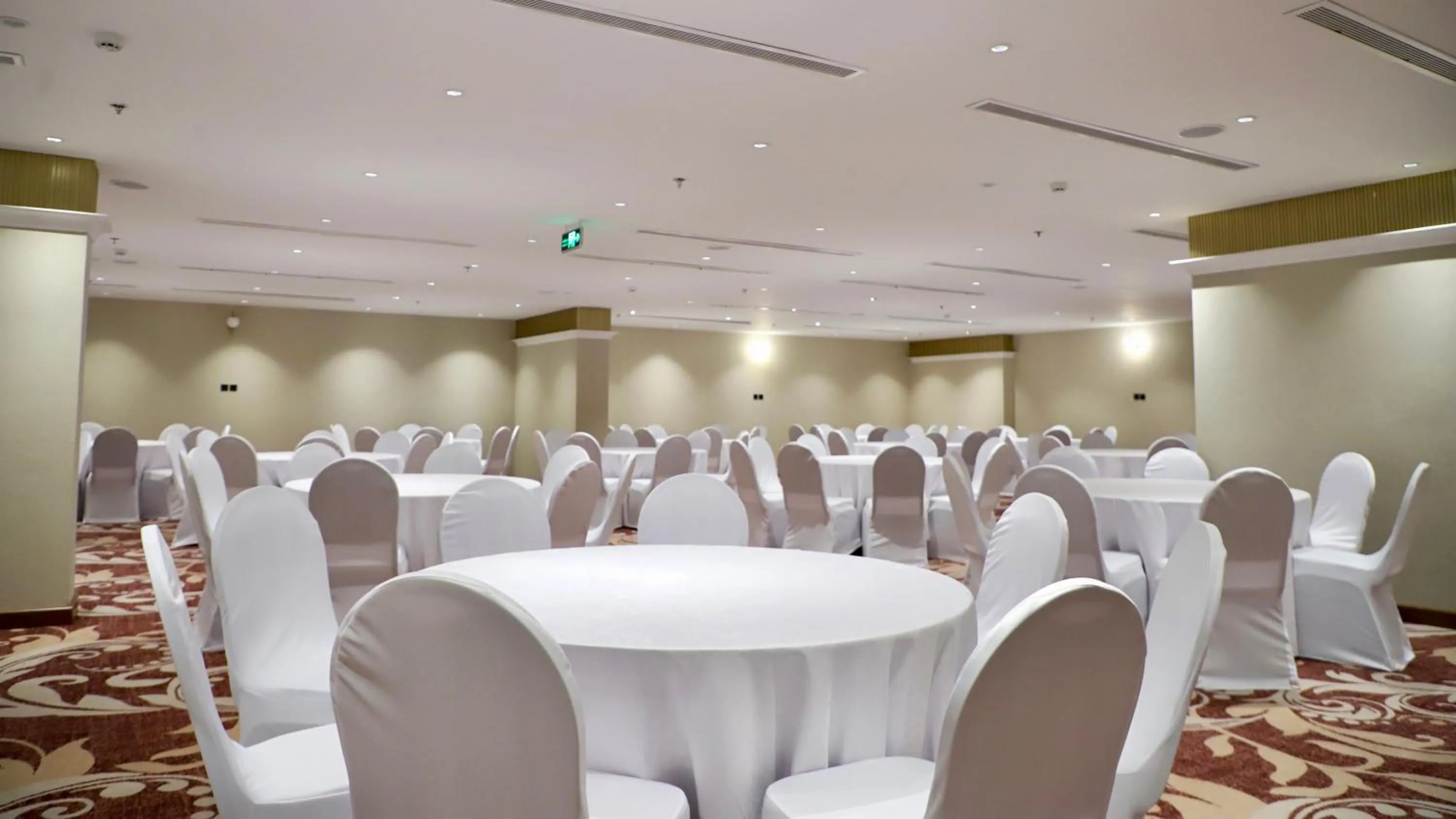 Meeting/conference room in Five Seasons Hotel