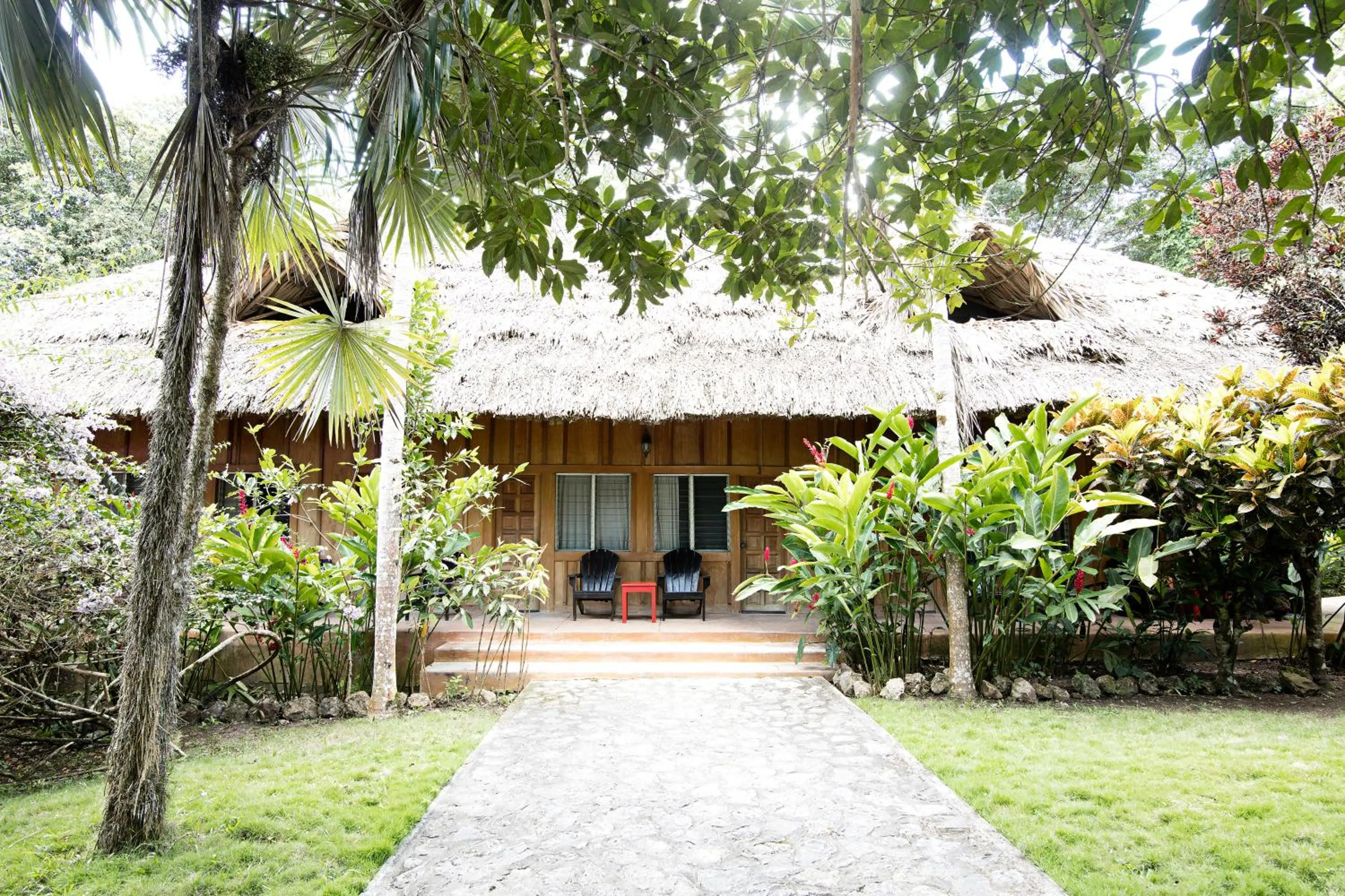 Property building in Jungle Lodge Tikal Hostal