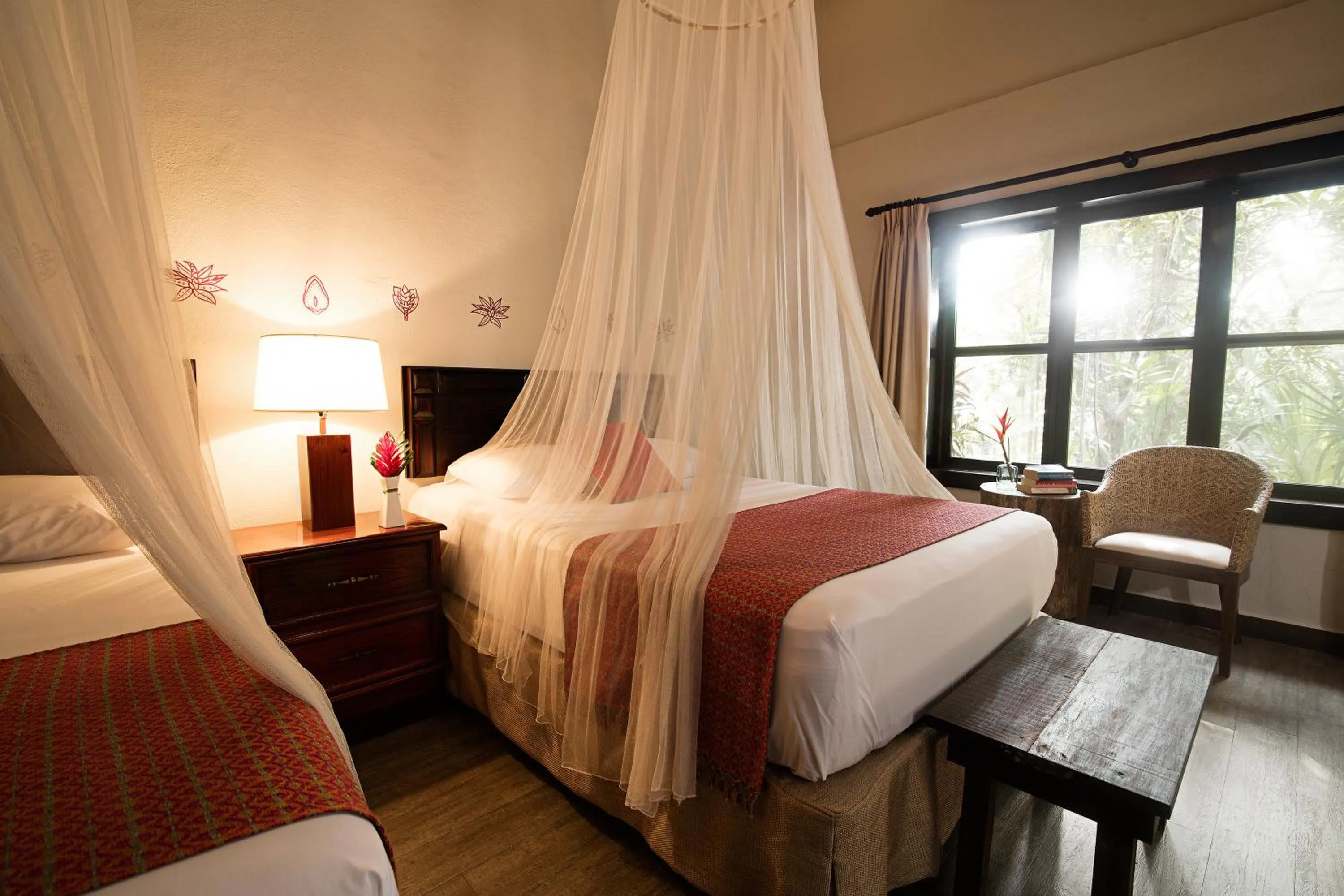 Bed in Hotel Jungle Lodge Tikal