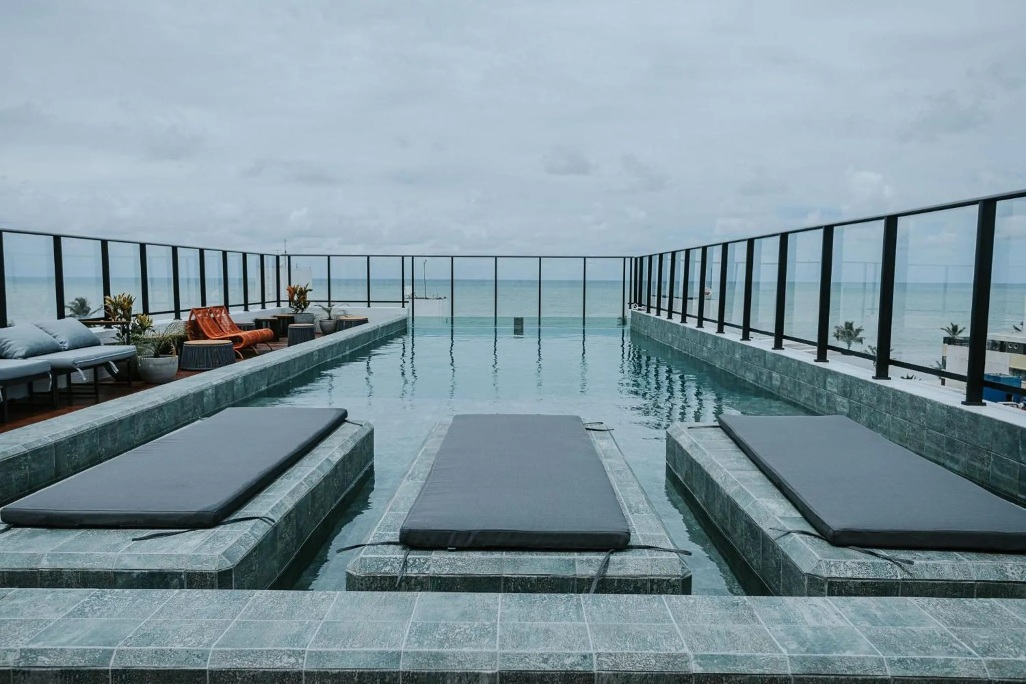 Swimming pool in Studio Aconchegante no Bessa