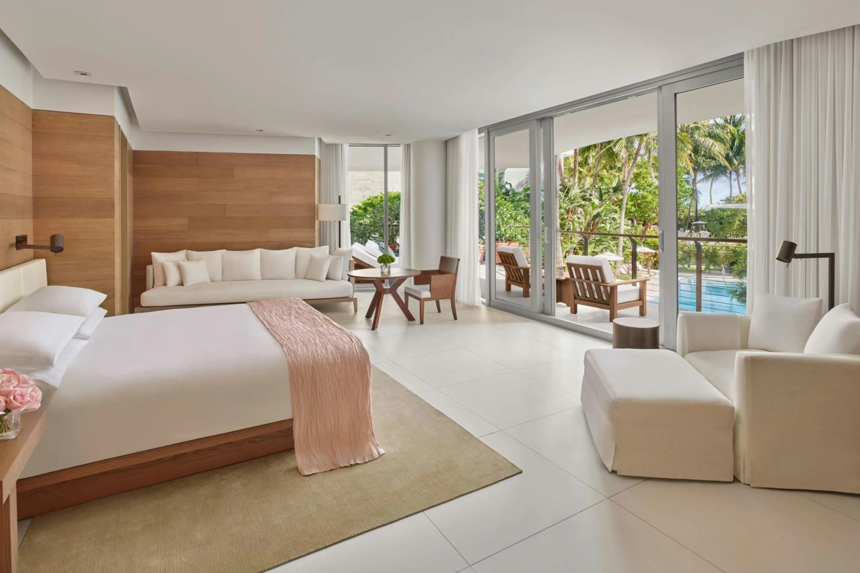 Bedroom, Bed in The Miami Beach EDITION
