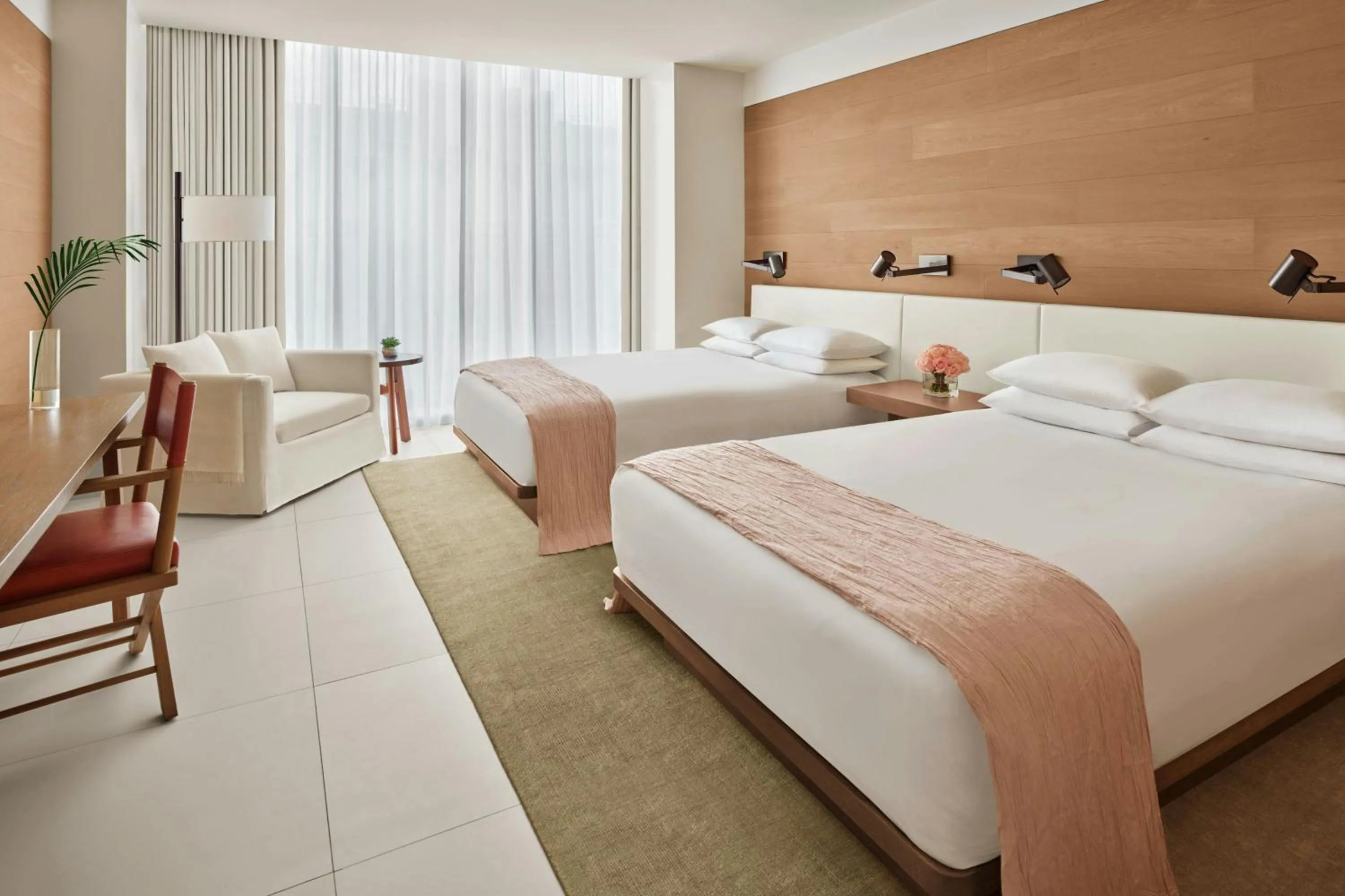 Photo of the whole room, Bed in The Miami Beach EDITION