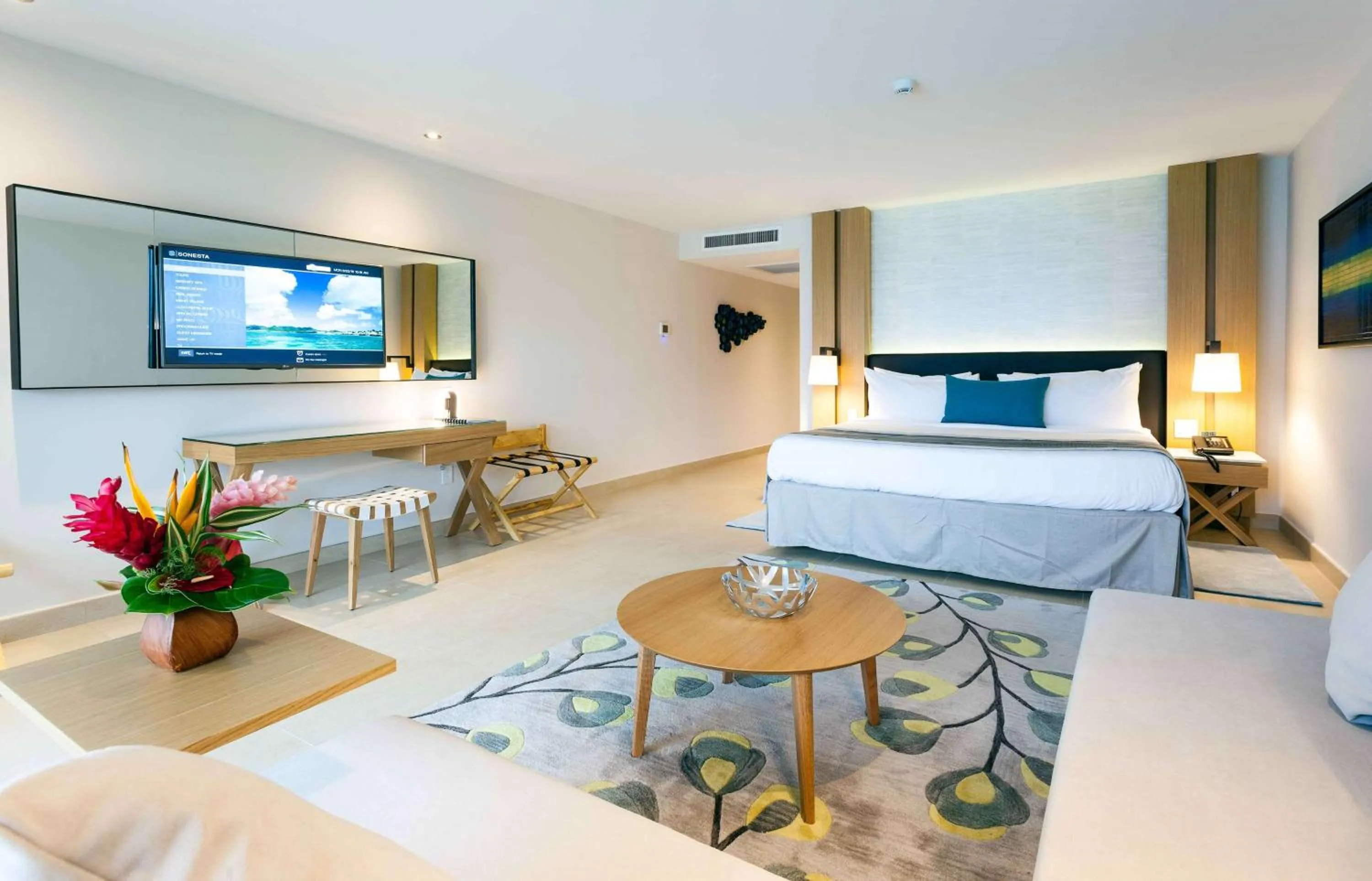 Photo of the whole room, Bed in Sonesta Ocean Point Resort- All Inclusive - Adults Only