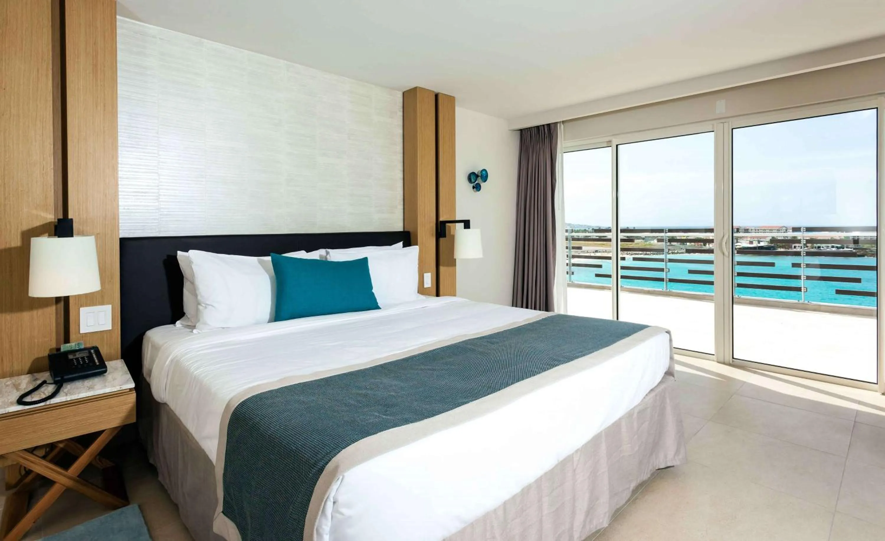 Photo of the whole room, Bed in Sonesta Ocean Point Resort- All Inclusive - Adults Only