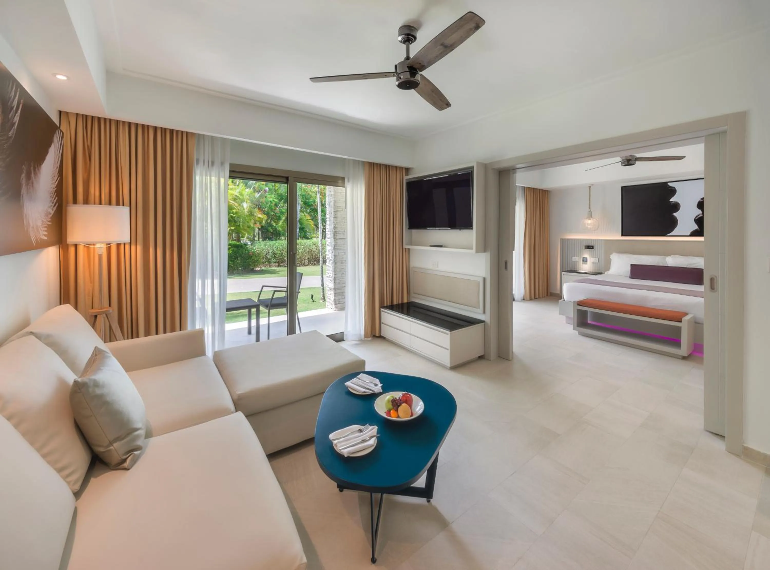 Living room, Bed in Royalton CHIC Punta Cana, An Autograph Collection All-Inclusive Resort & Casino, Adults Only