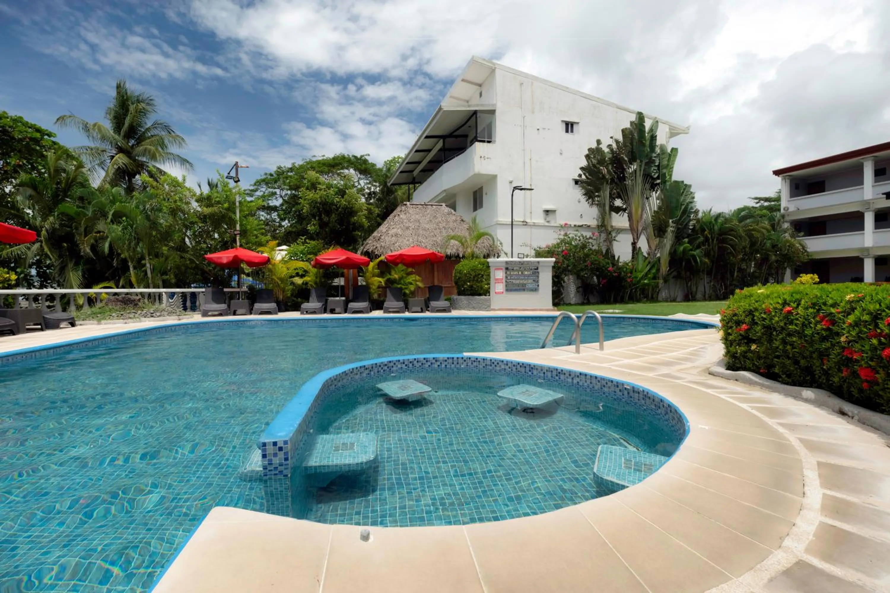 Swimming pool in Jaco Laguna Resort & Beach Club