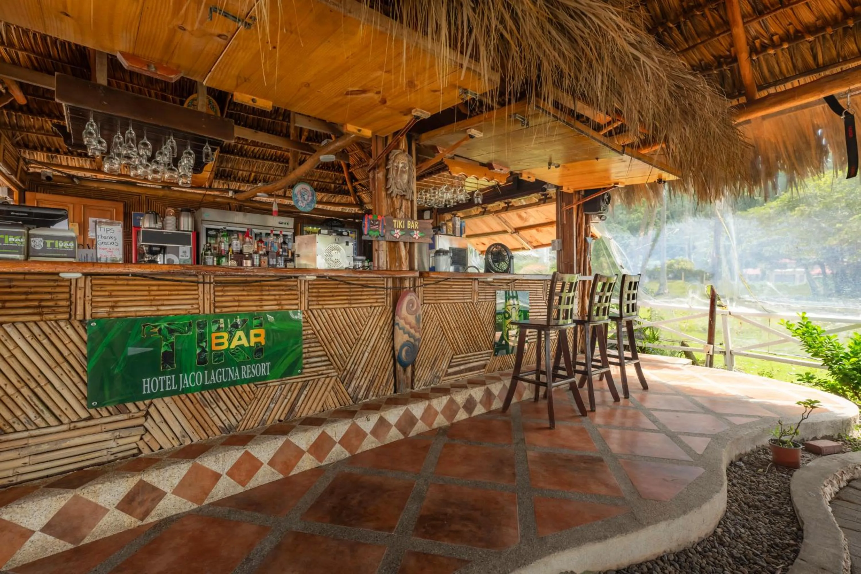 Lounge or bar in Jaco Laguna Resort & Beach Club