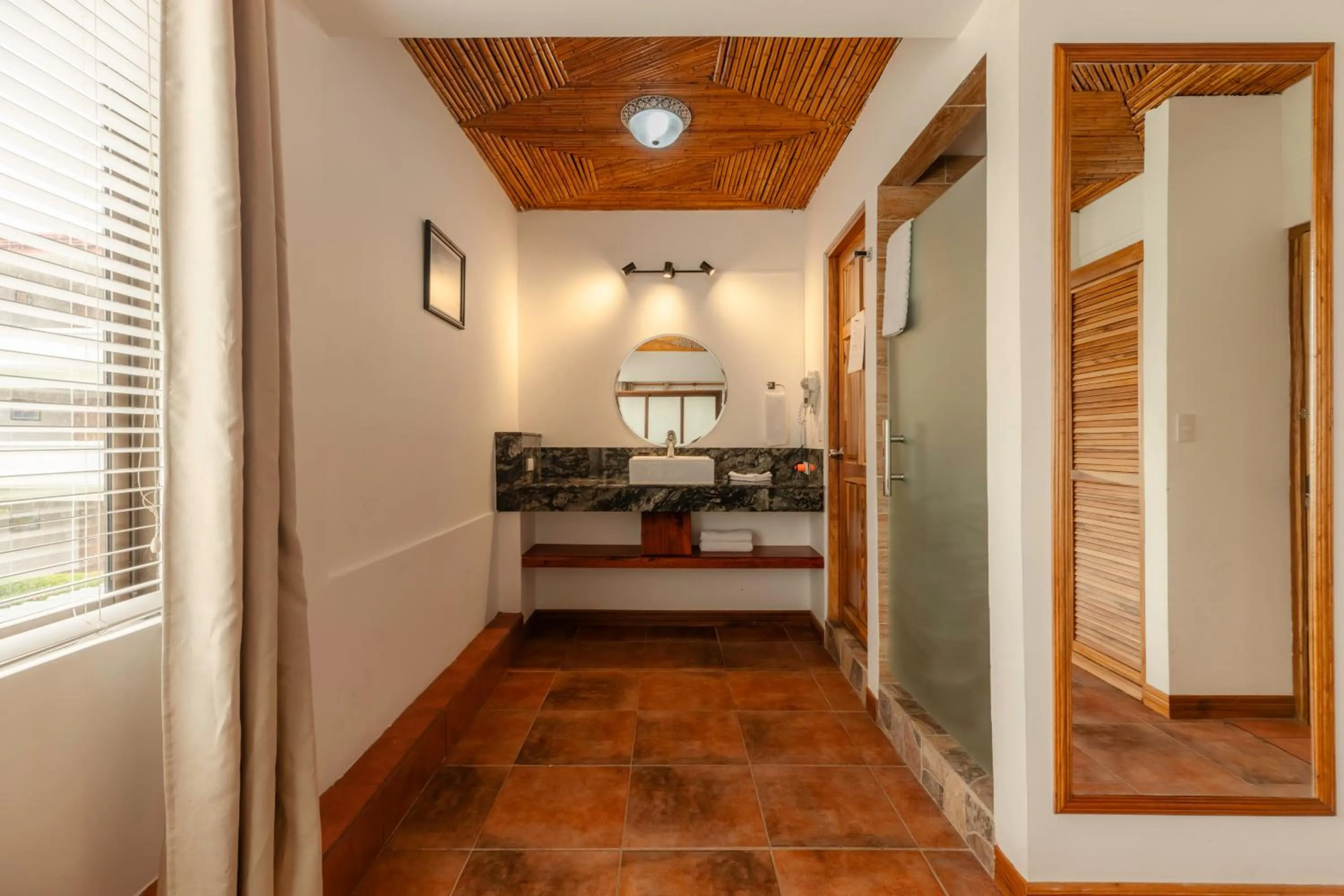 Bathroom, Bed in Jaco Laguna Resort & Beach Club