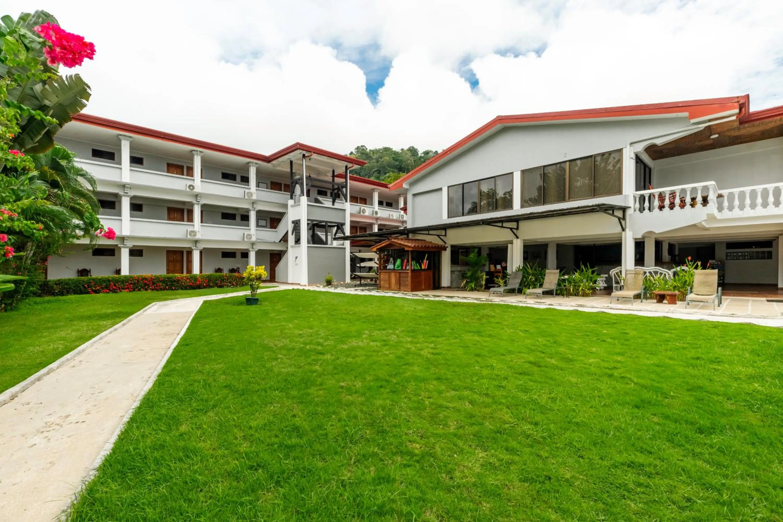 Property building in Jaco Laguna Resort & Beach Club