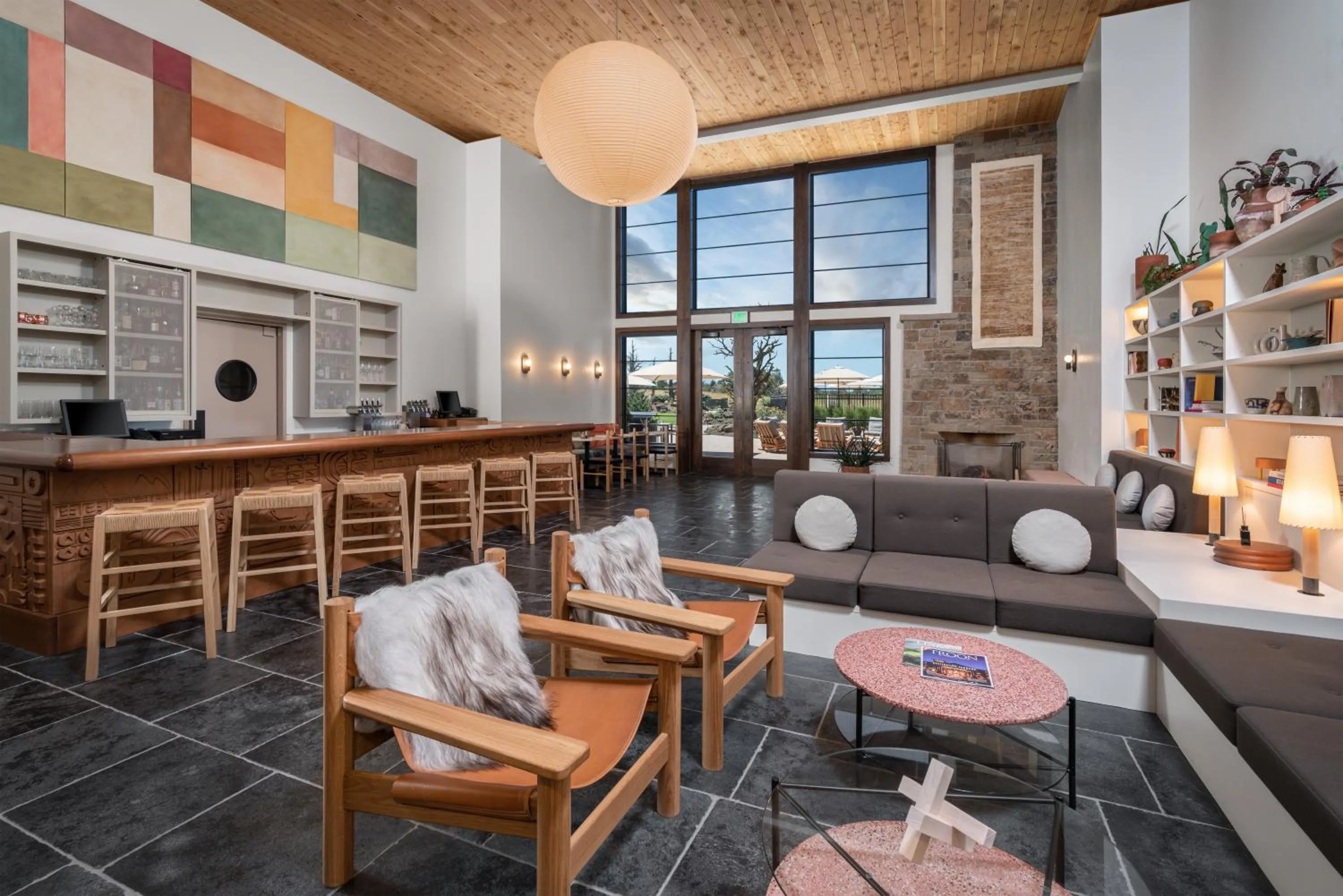 Lounge or bar in Juniper Preserve