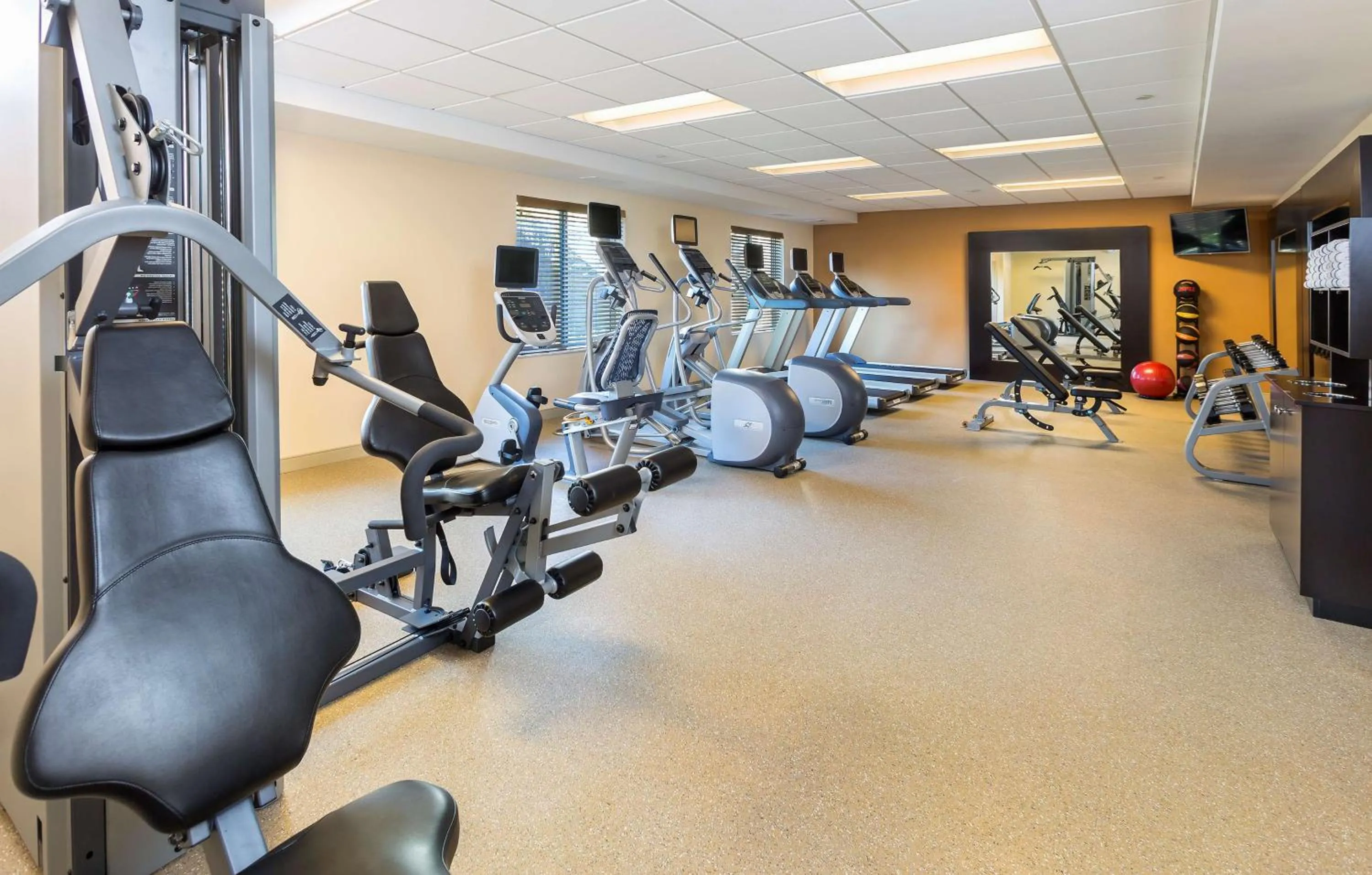 Fitness centre/facilities in Homewood Suites by Hilton San Bernardino