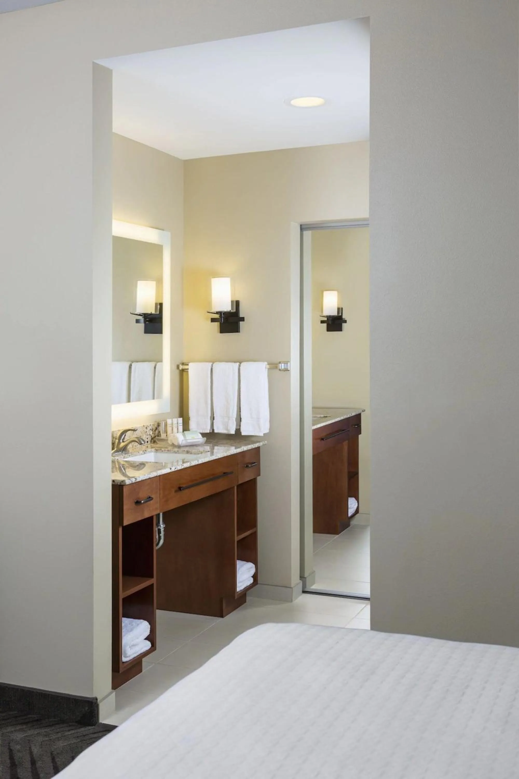 Bathroom, Bed in Homewood Suites by Hilton San Bernardino