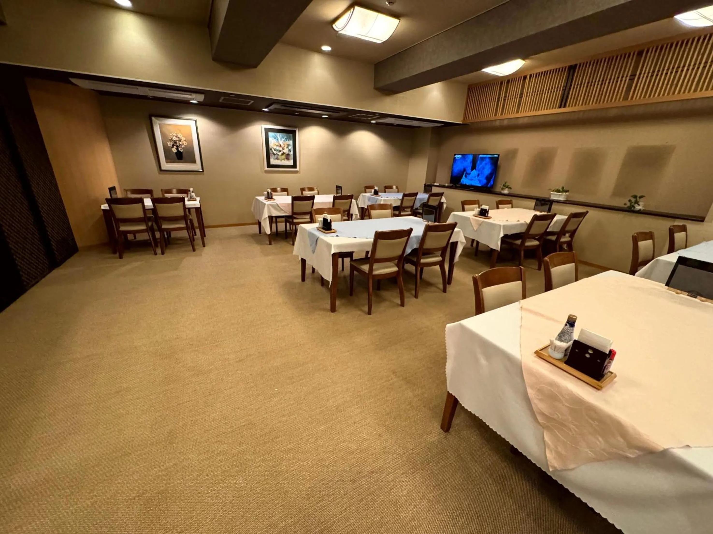 Restaurant/places to eat in Spa Resort LiVEMAX