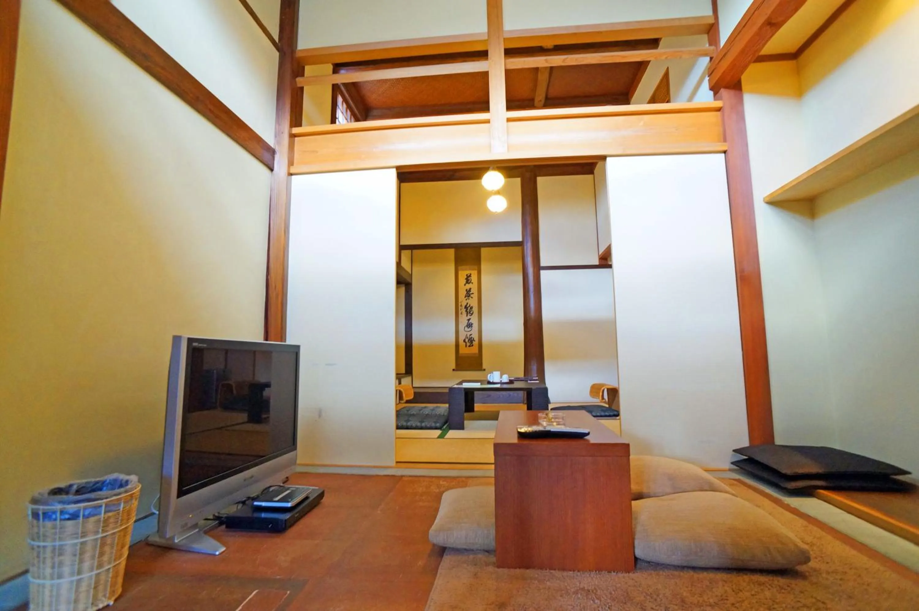 TV and multimedia in Mujinzo