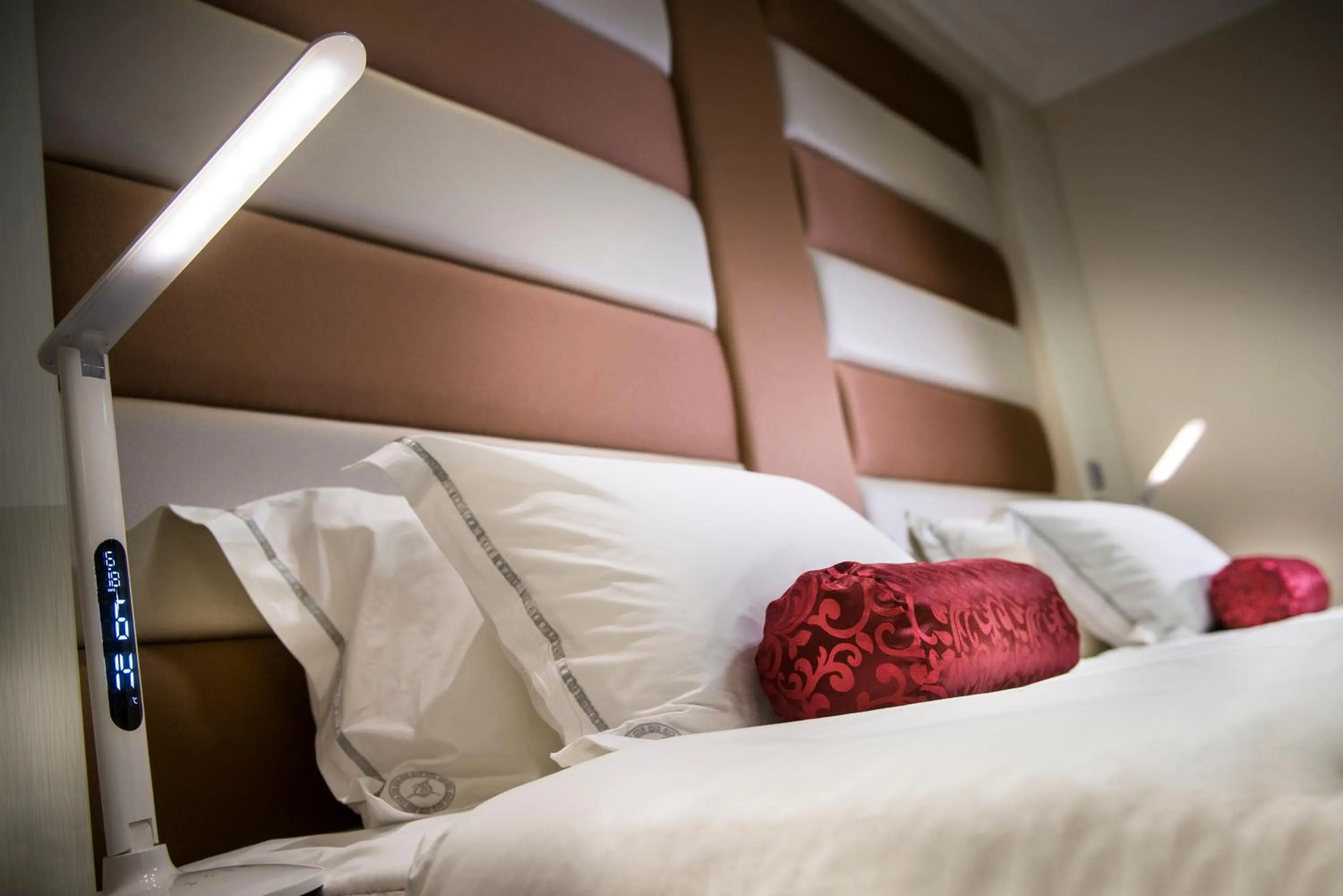 Bed in Swan River Hotel