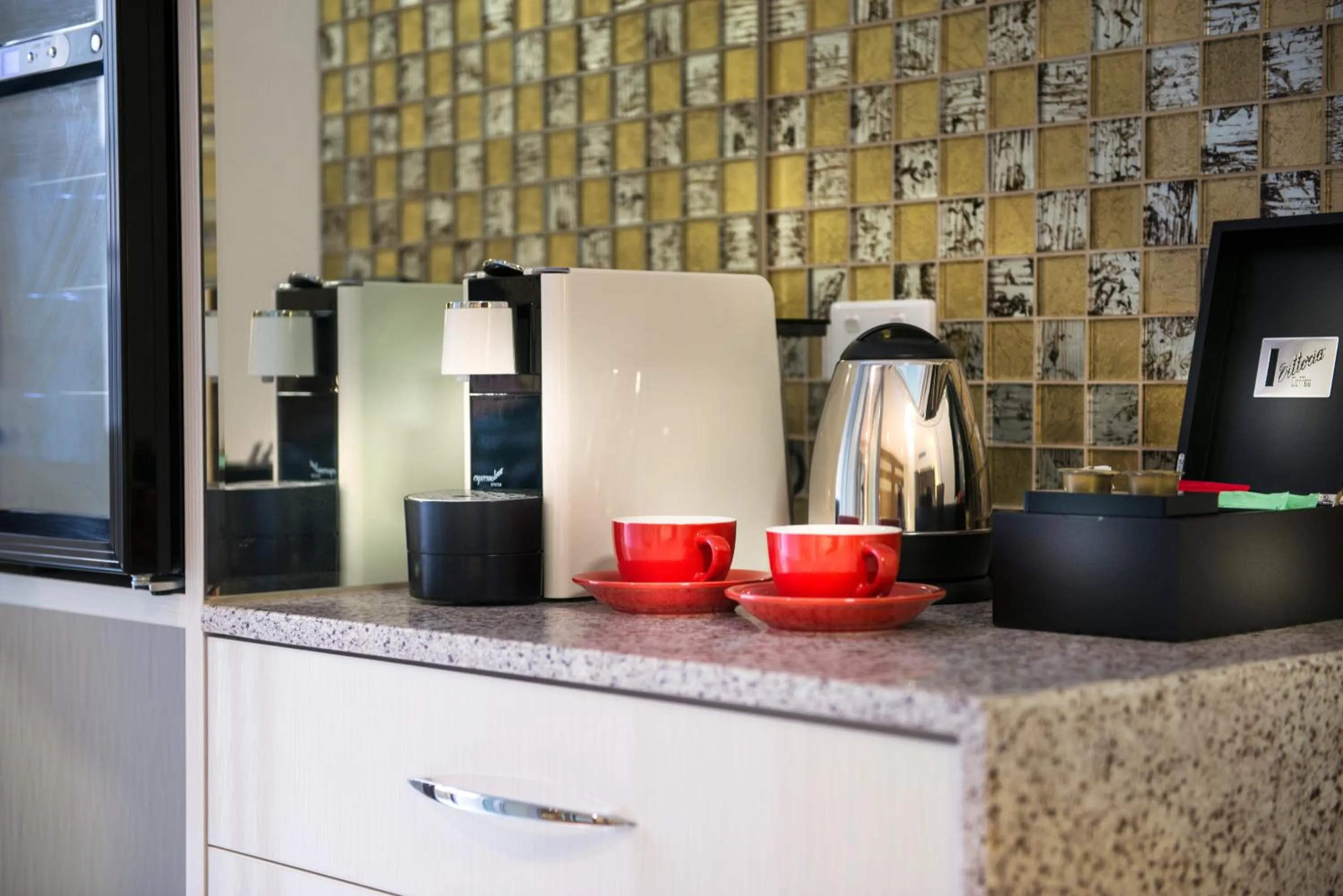 Food and drinks in Swan River Hotel