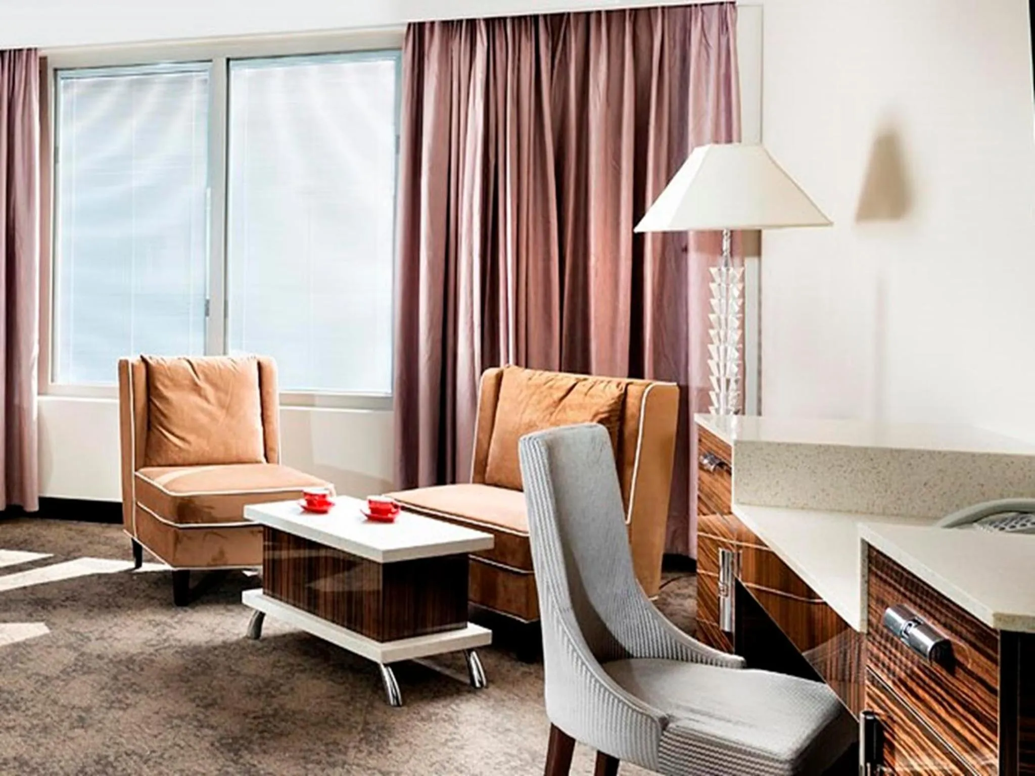 Seating area in Swan River Hotel