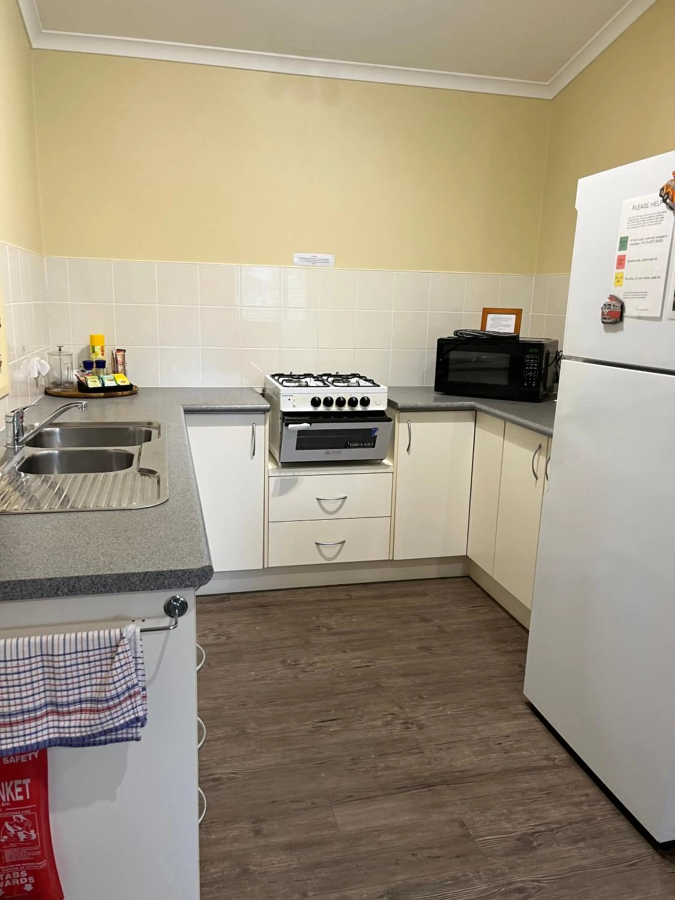 Safety Beach Bungalows